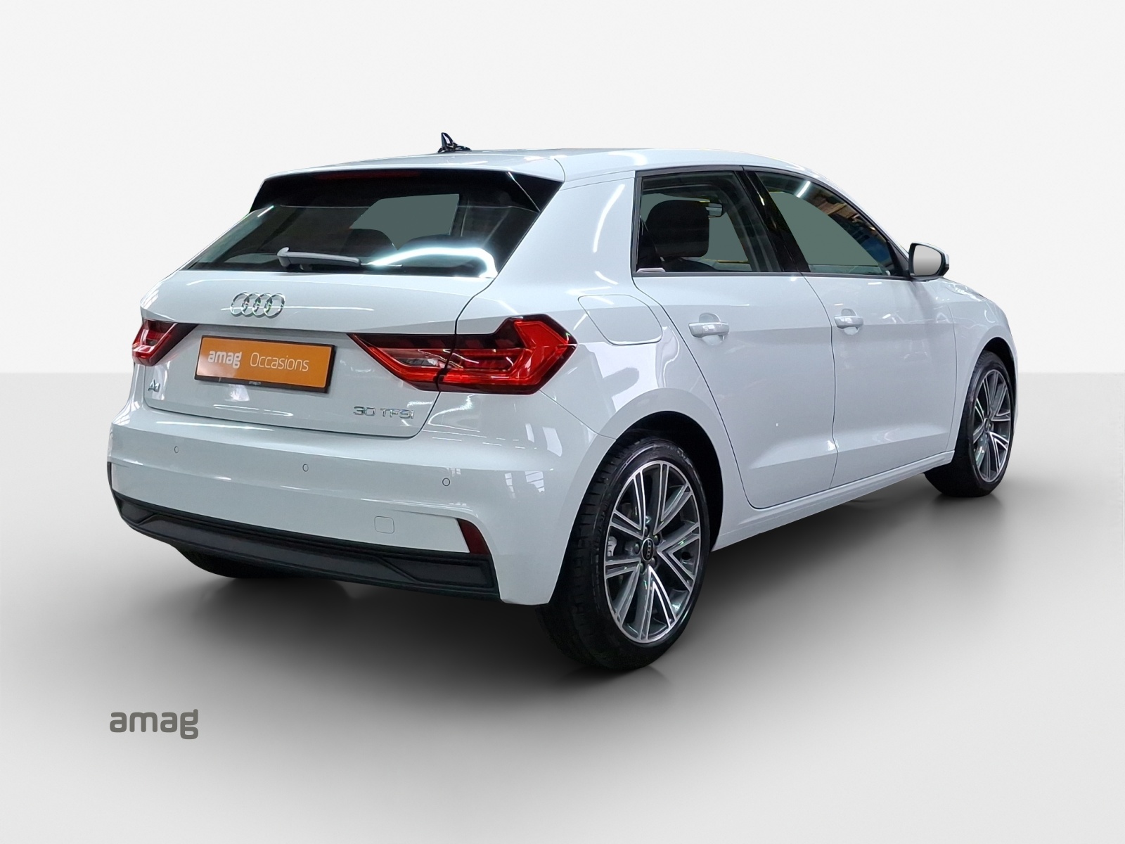 AUDI A1 Sportback 30 TFSI Attraction S-tronic-image-4