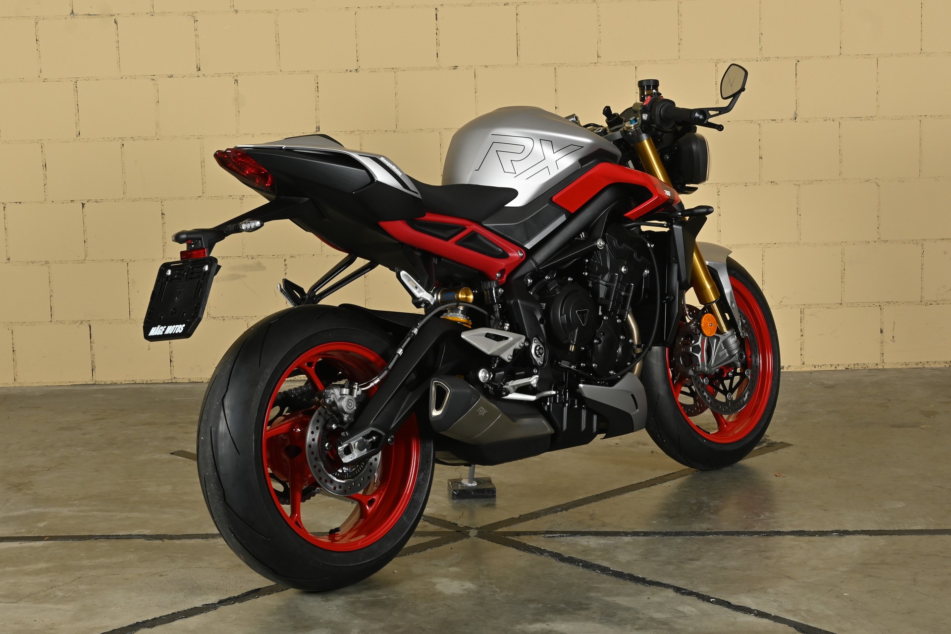 TRIUMPH 765 RX-image-6