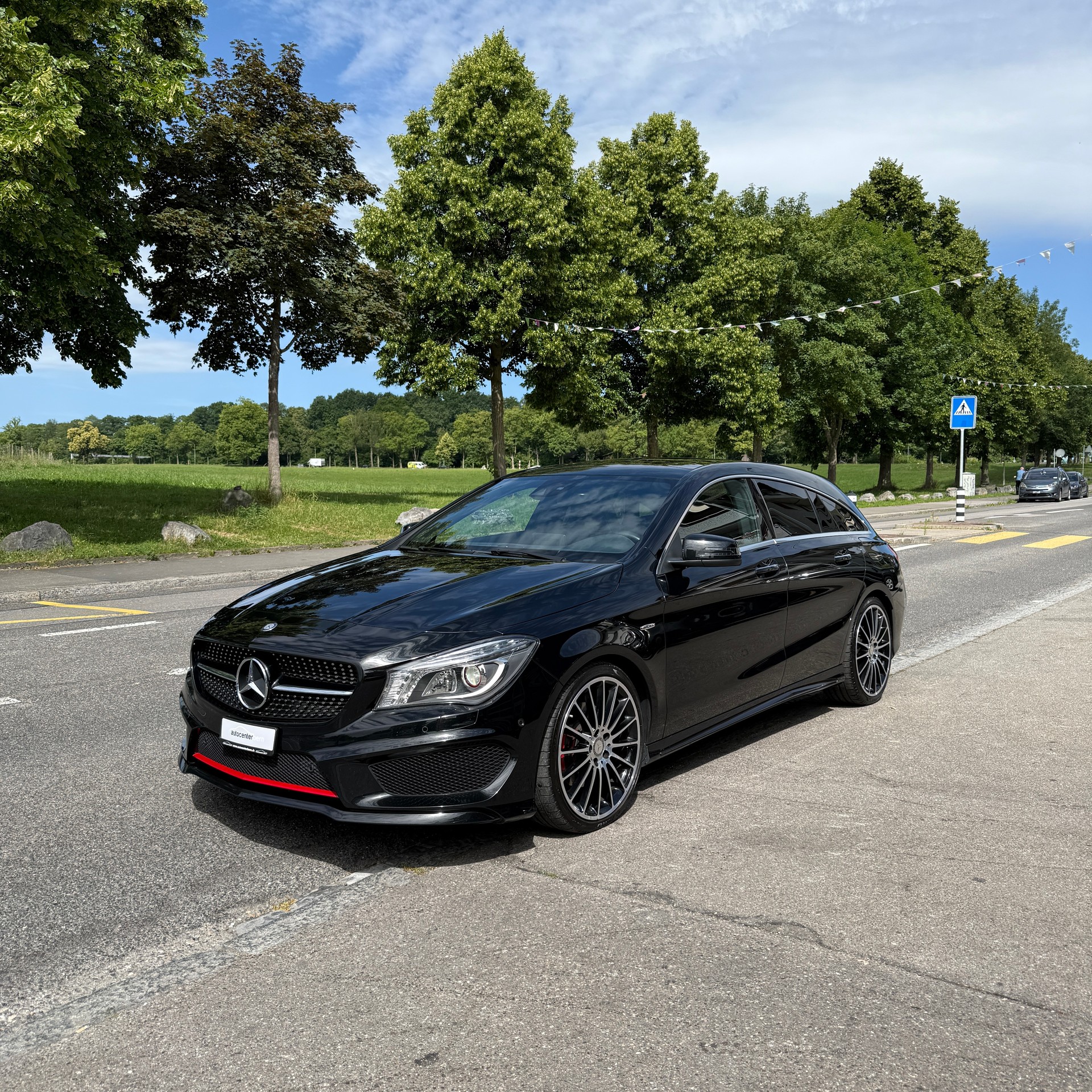 MERCEDES-BENZ CLA Shooting Brake 250 Sport 4Matic 7G-DCT-image-2