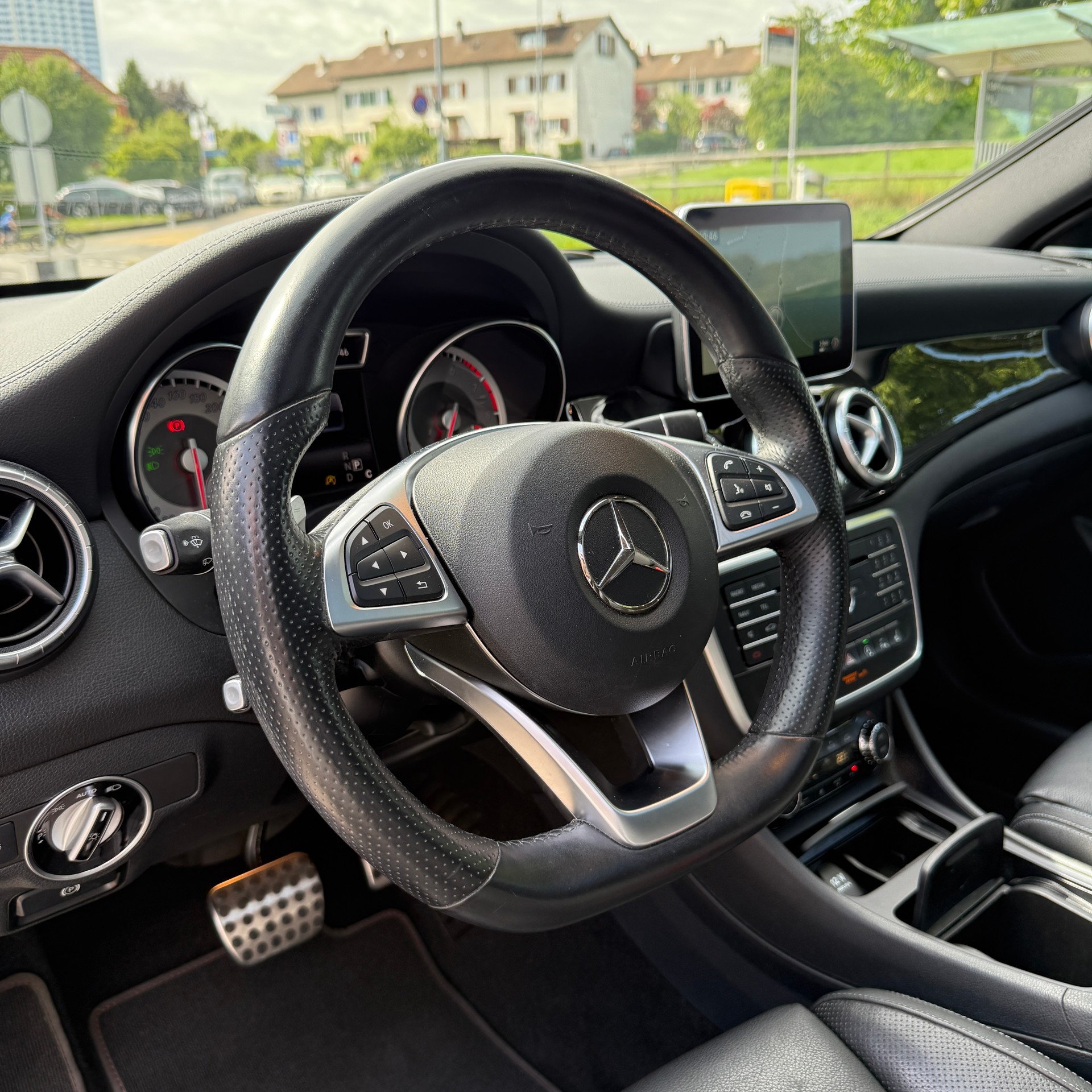 MERCEDES-BENZ CLA Shooting Brake 250 Sport 4Matic 7G-DCT-image-10