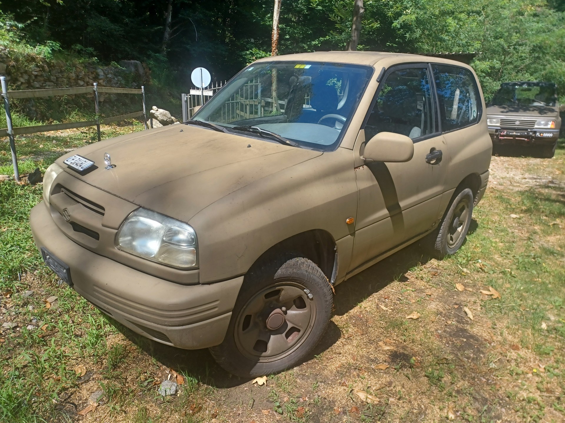 SUZUKI Grand Vitara 2.0 16V-image-0