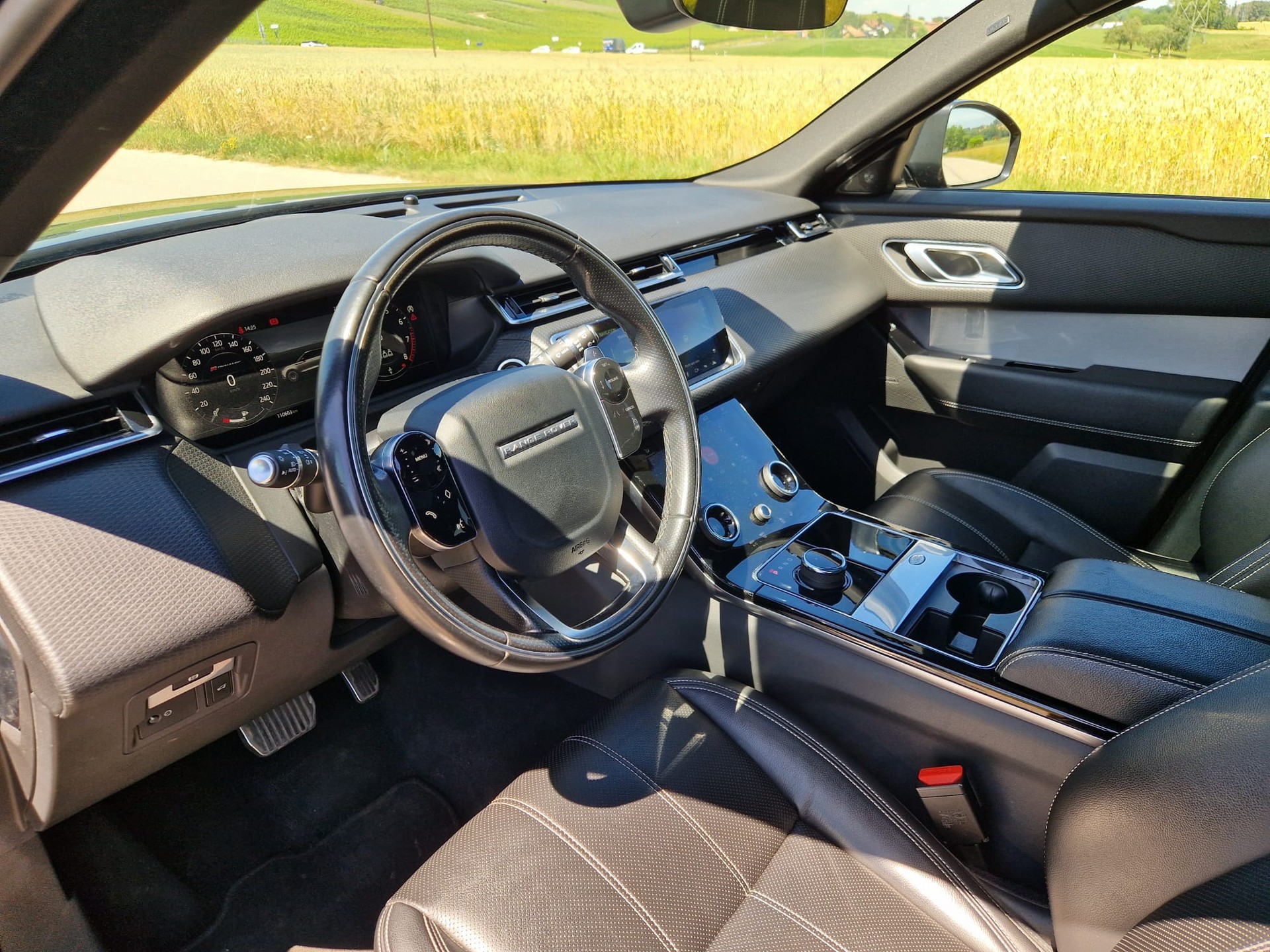 LAND ROVER Range Rover Velar R-Dynamic P 300 Automatic-image-5