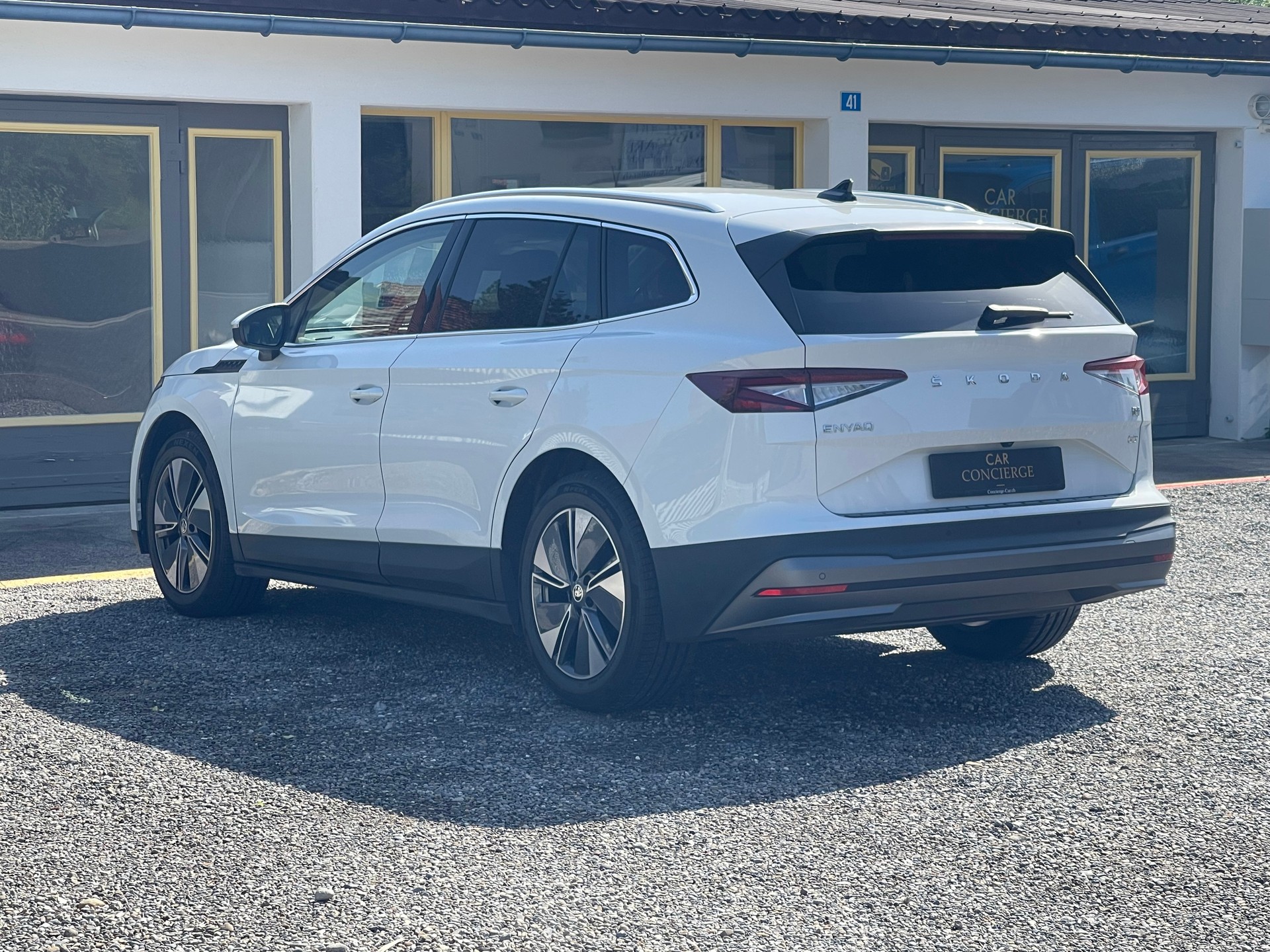 SKODA Enyaq iV 60-image-6