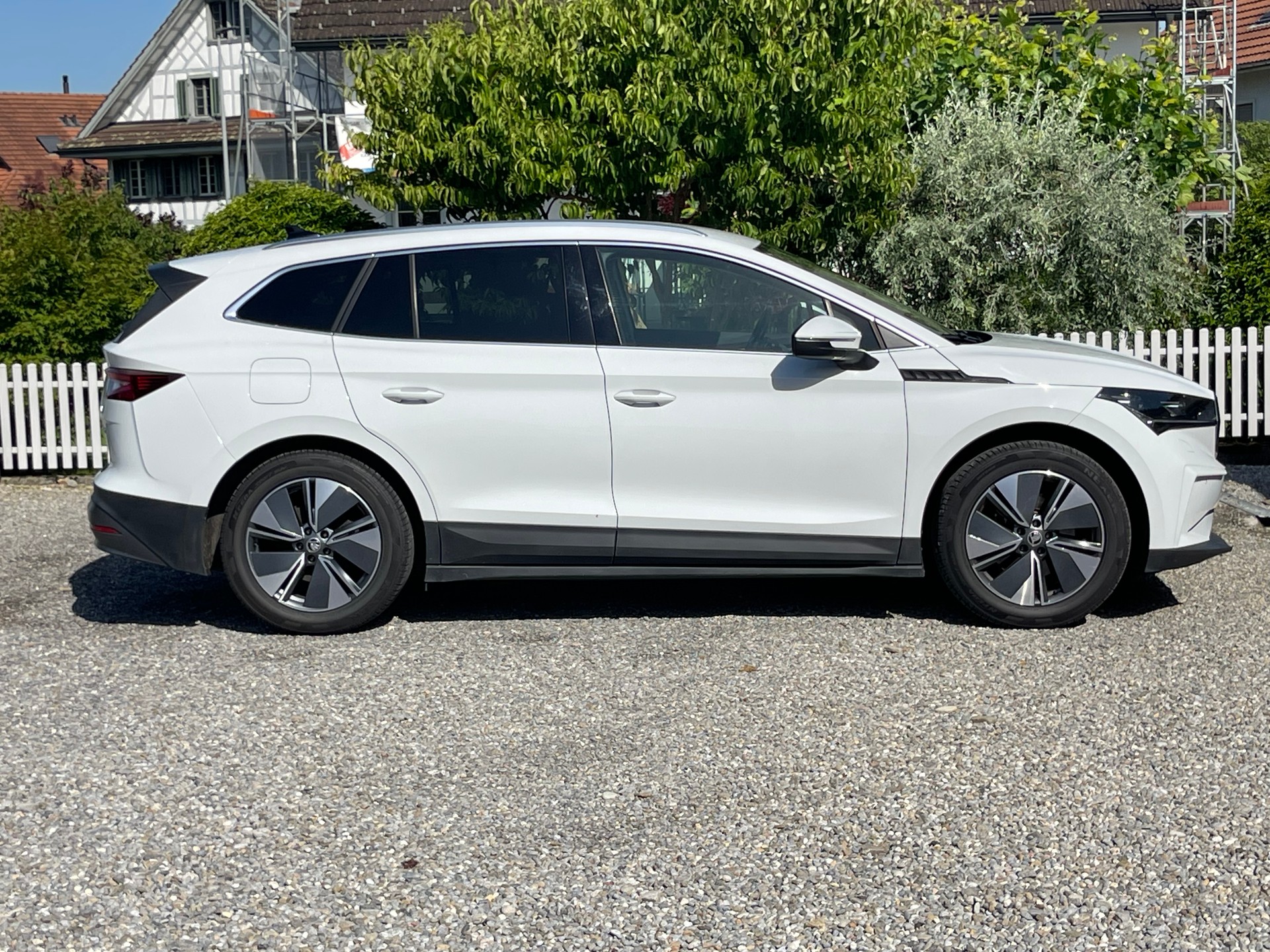SKODA Enyaq iV 60-image-4