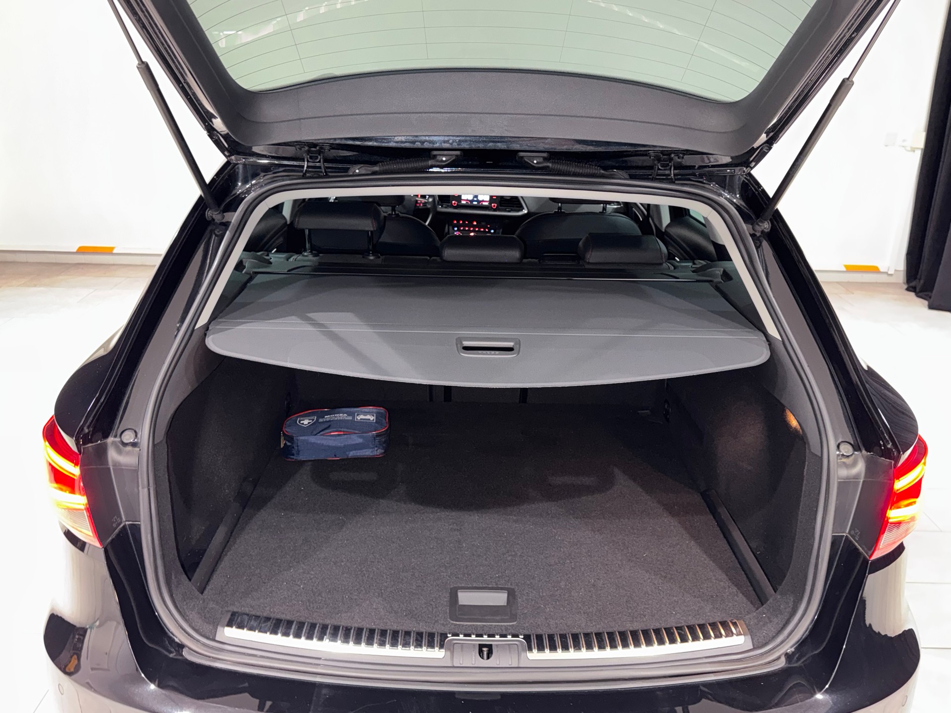 SEAT Leon ST 2.0 TDI FR-image-17