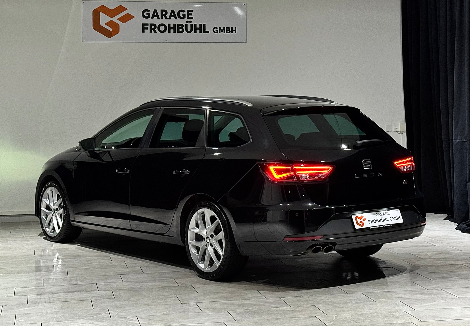 SEAT Leon ST 2.0 TDI FR-image-4