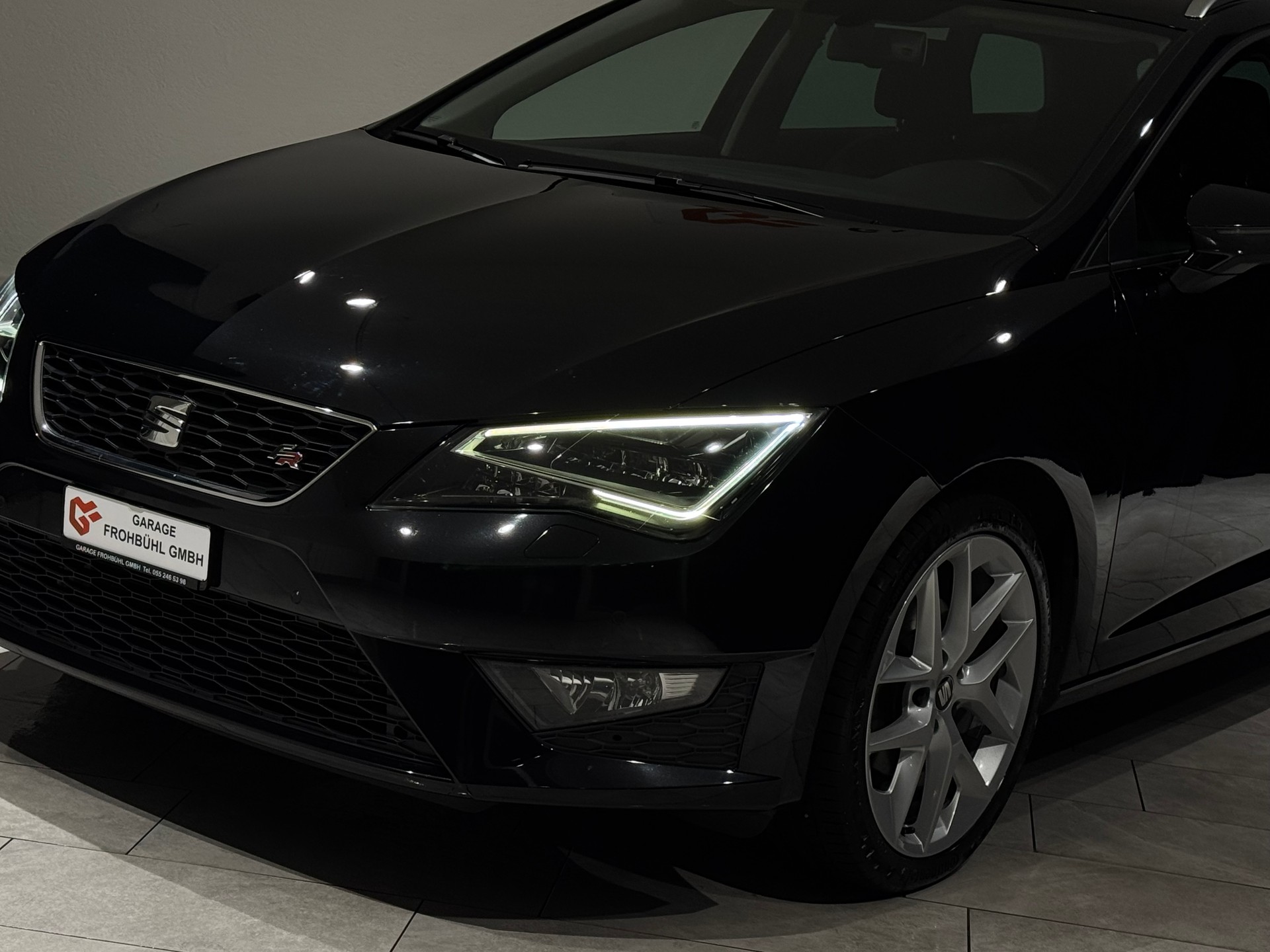 SEAT Leon ST 2.0 TDI FR-image-10