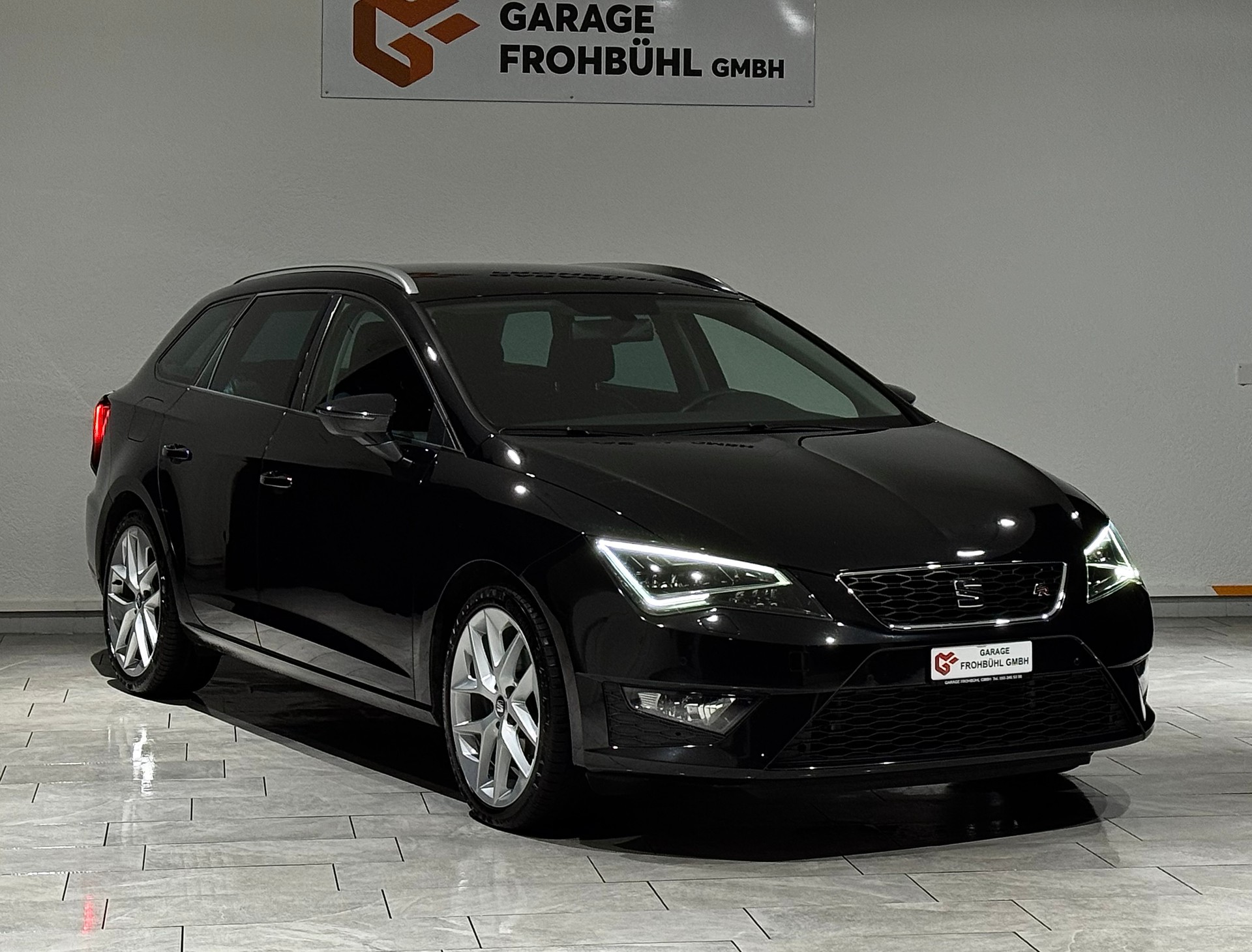 SEAT Leon ST 2.0 TDI FR-image-2