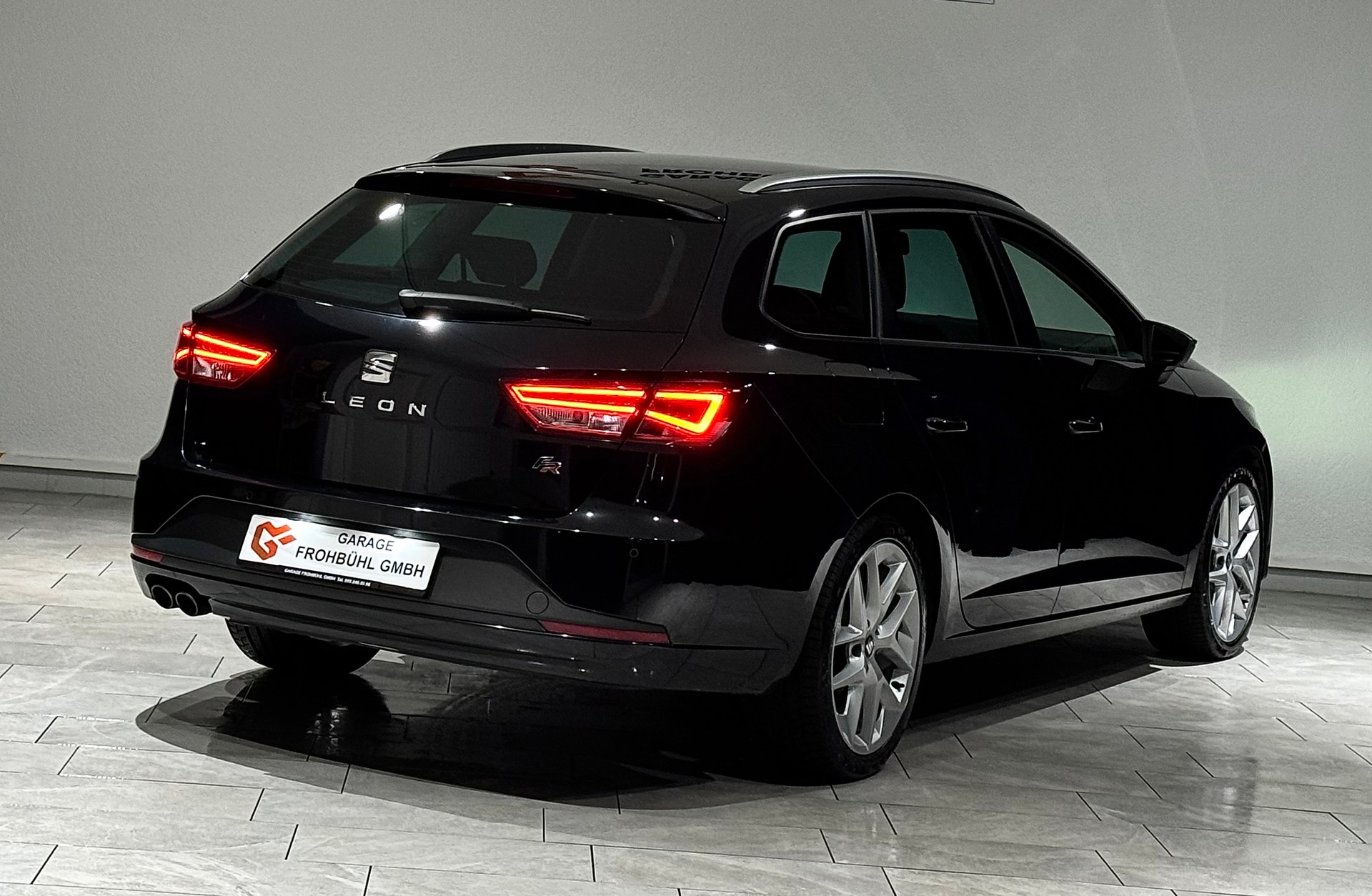 SEAT Leon ST 2.0 TDI FR-image-3
