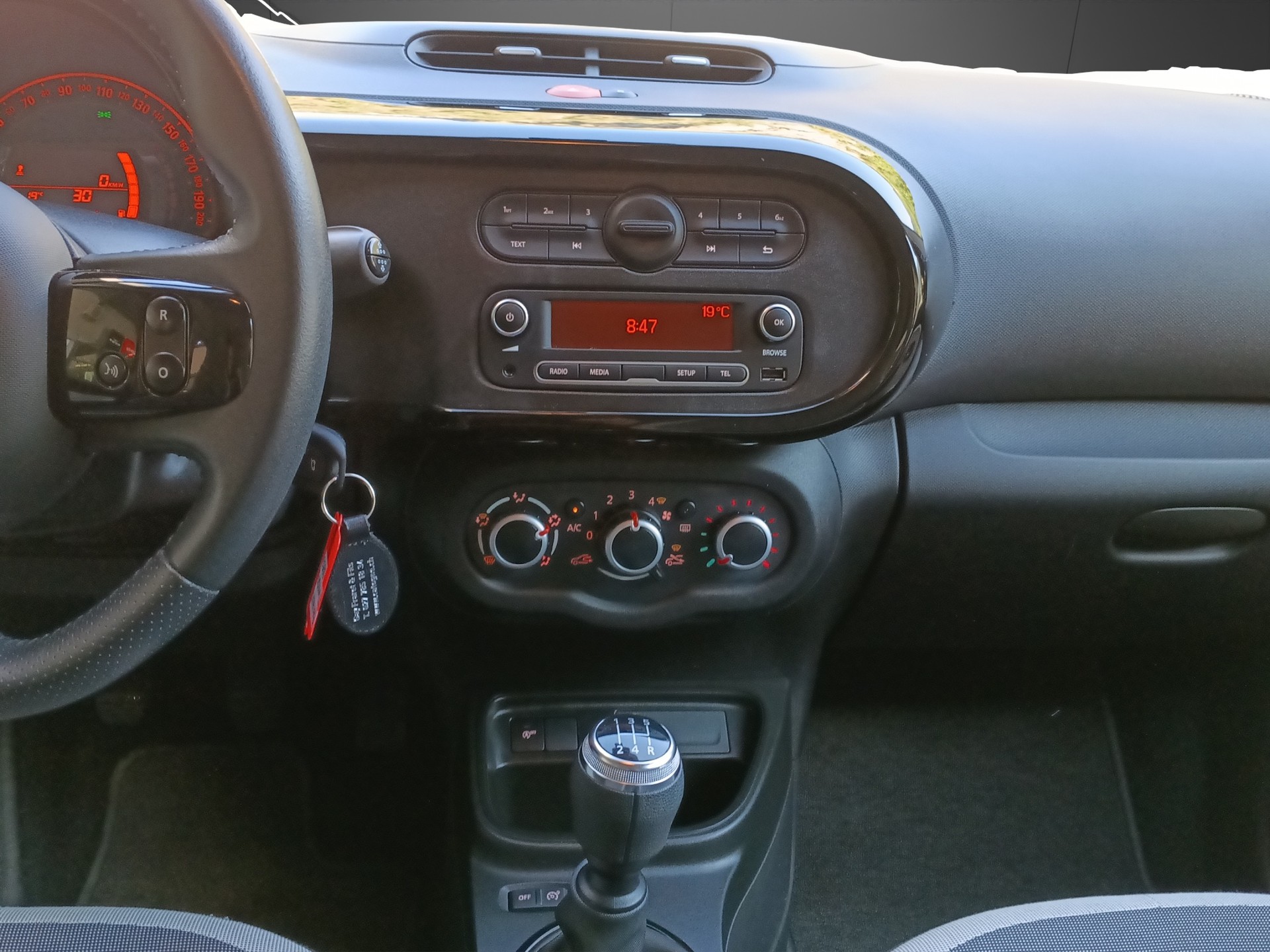 RENAULT 1.0 SCe 65 Zen-image-13