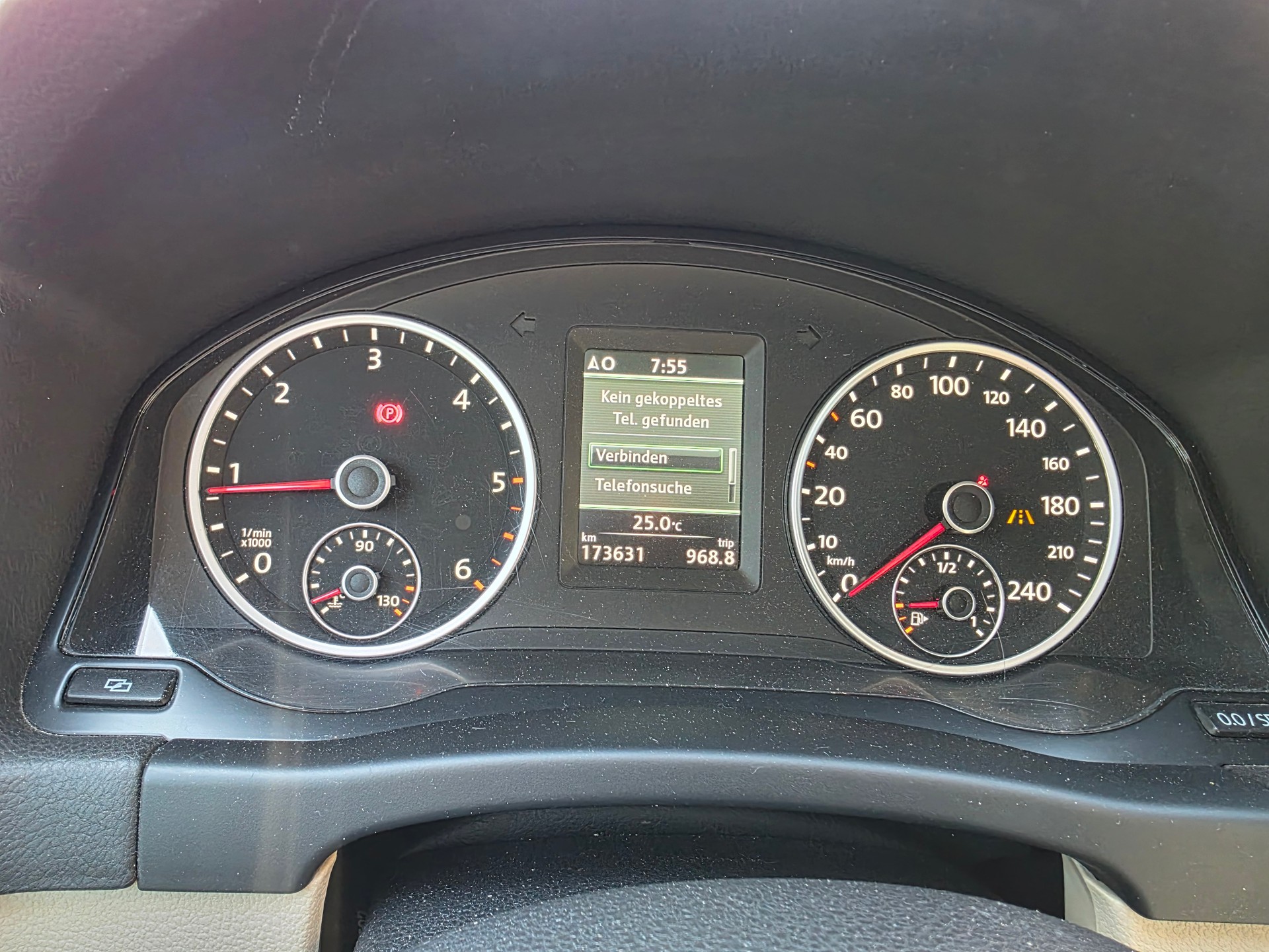 VW Tiguan 2.0 TDI Track&Style 4Motion-image-14