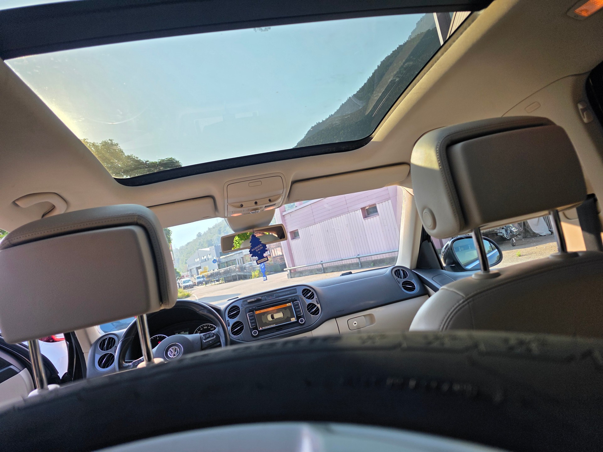 VW Tiguan 2.0 TDI Track&Style 4Motion-image-12
