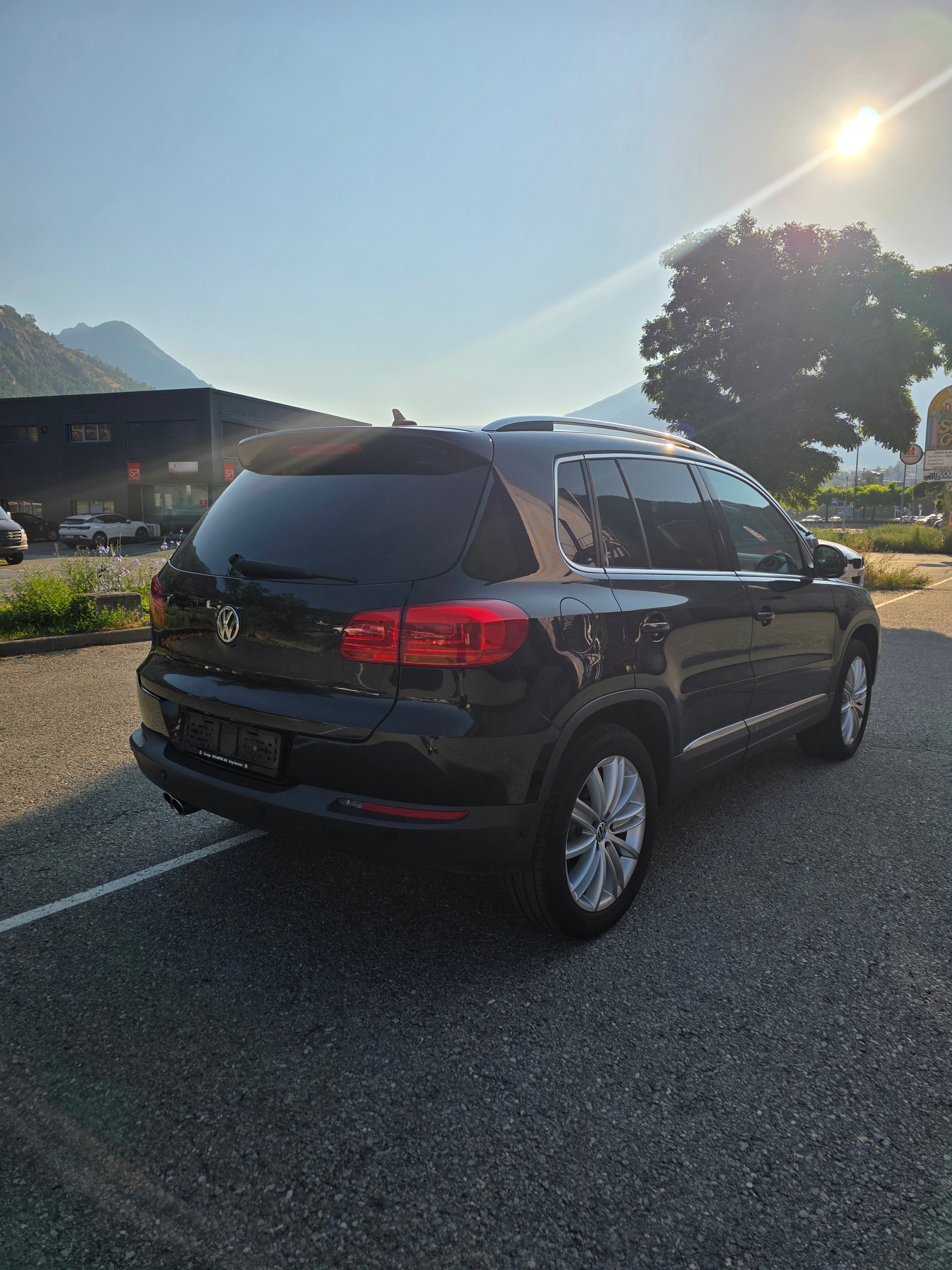 VW Tiguan 2.0 TDI Track&Style 4Motion-image-6
