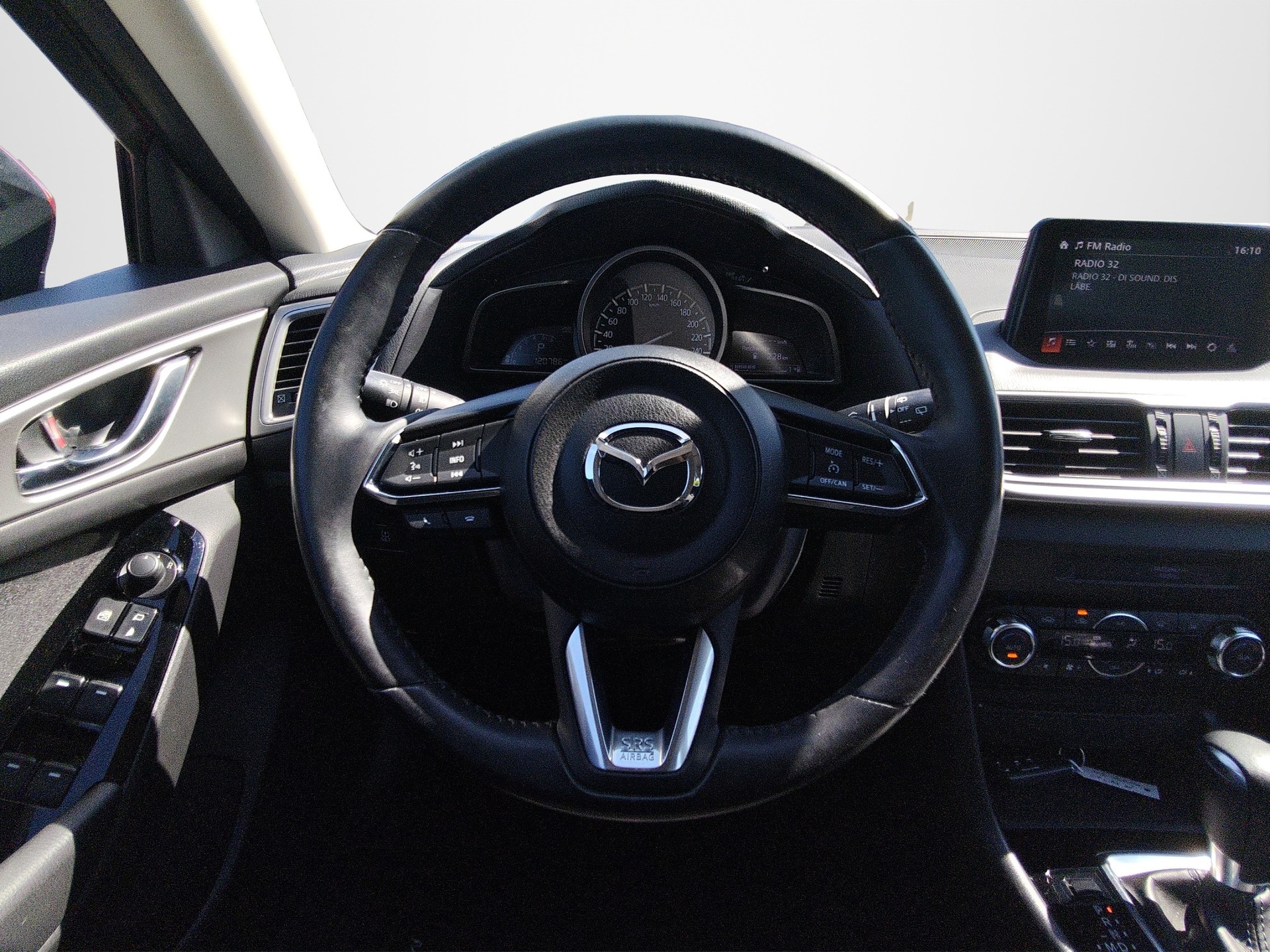 MAZDA 3 SKYACTIV-G 120 Ambition Automat-image-8