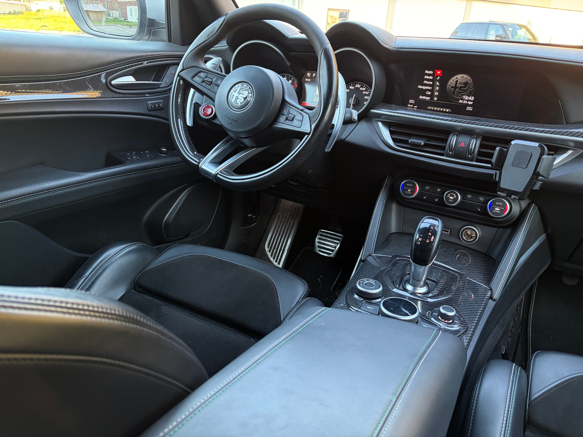 ALFA ROMEO 2.9 V6 Biturbo Q4 Quadrifoglio-image-4