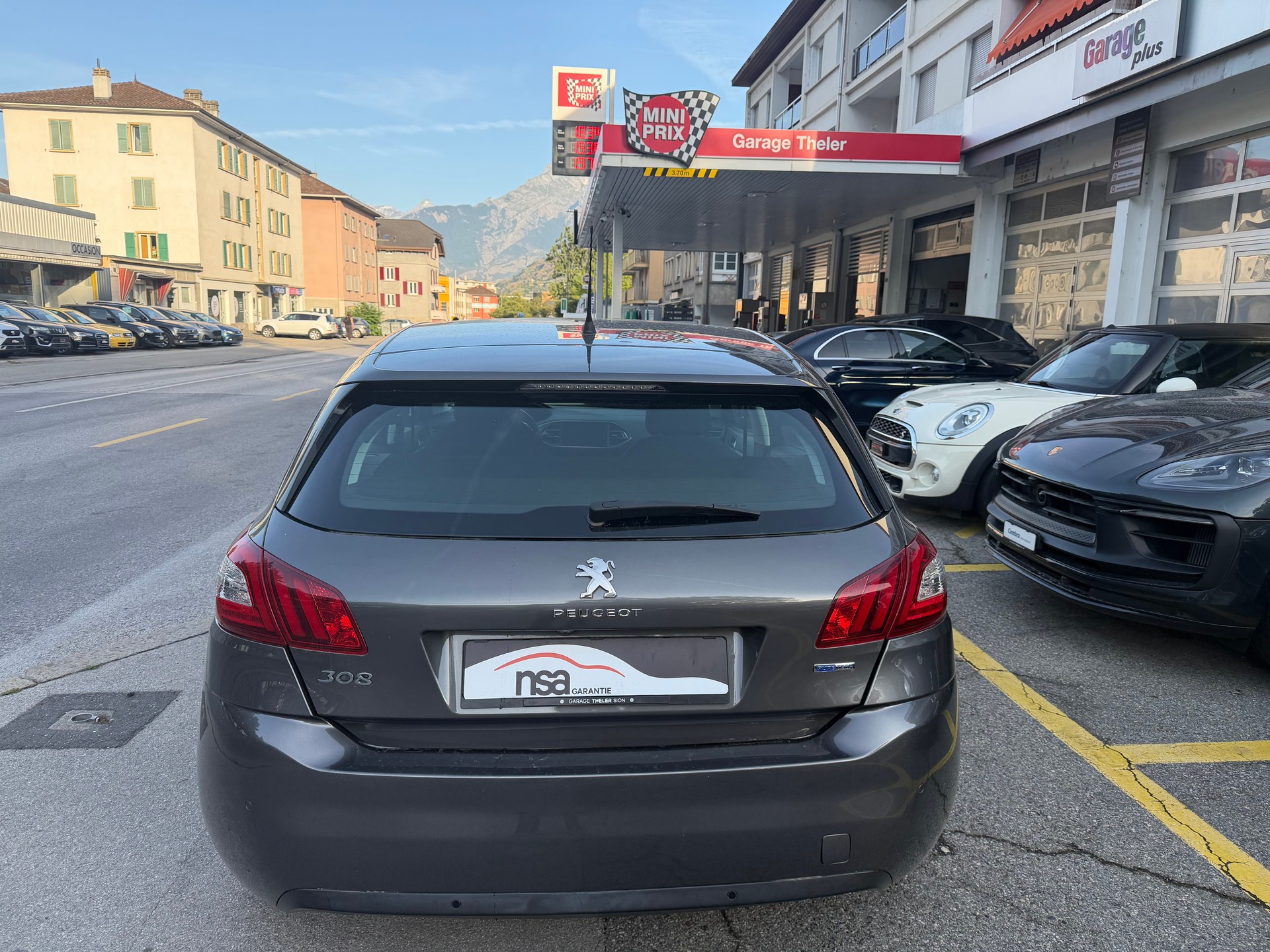 PEUGEOT 308 1.2 THP Active Automatic-image-2