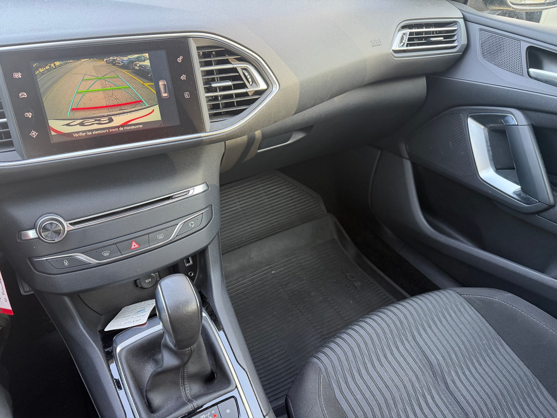 PEUGEOT 308 1.2 THP Active Automatic-image-11
