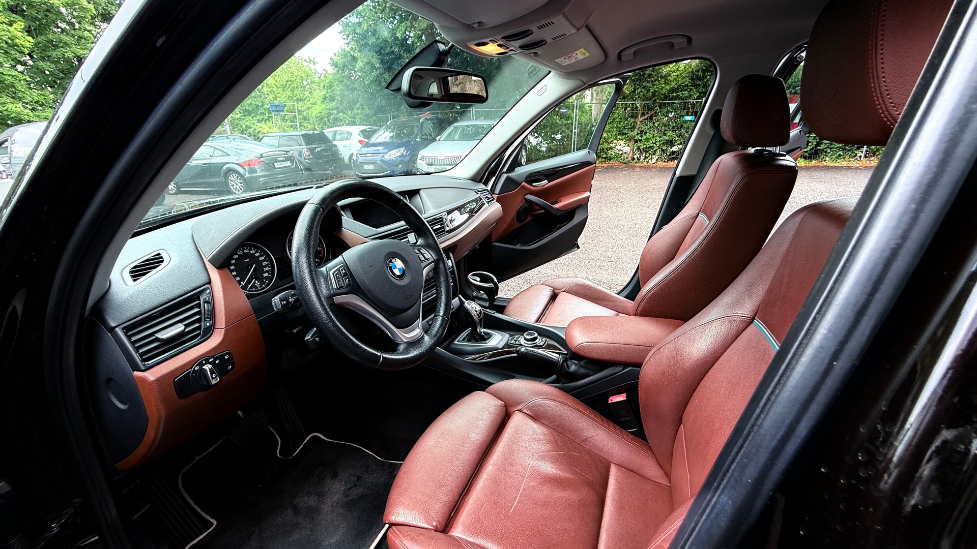 BMW X1 xDrive 25d Steptronic-image-10