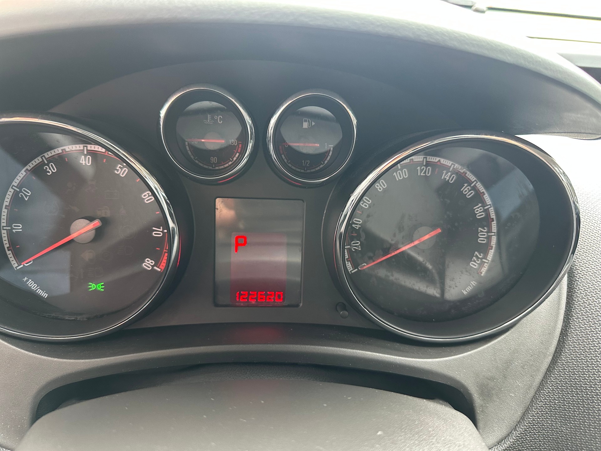 OPEL Meriva 1.4 Turbo Active Edition Automatic-image-4