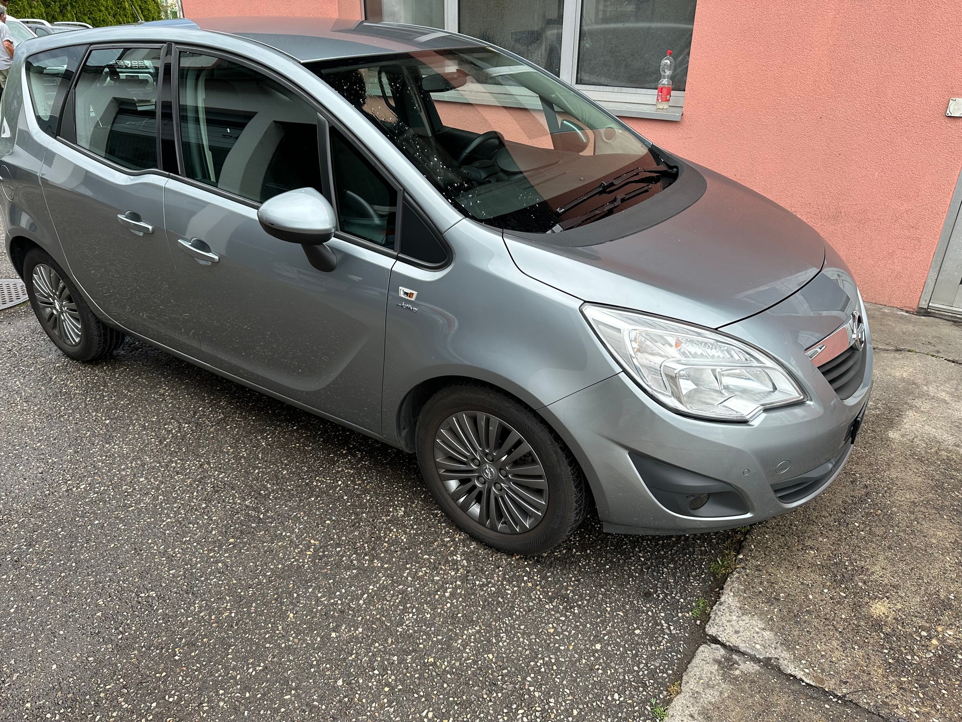 OPEL Meriva 1.4 Turbo Active Edition Automatic-image-1
