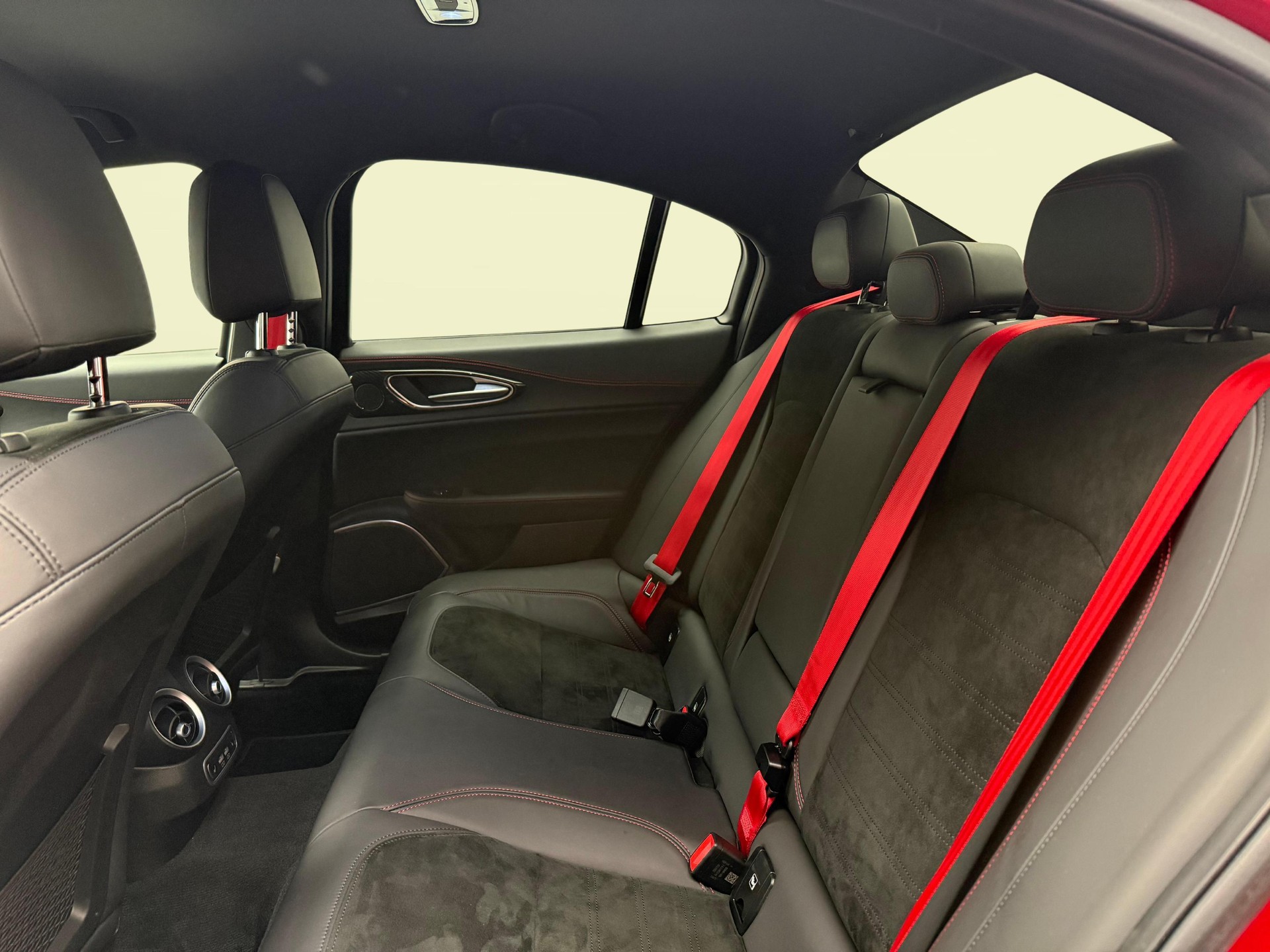 ALFA ROMEO Giulia 2.9 V6 Biturbo Quadrifoglio-image-10