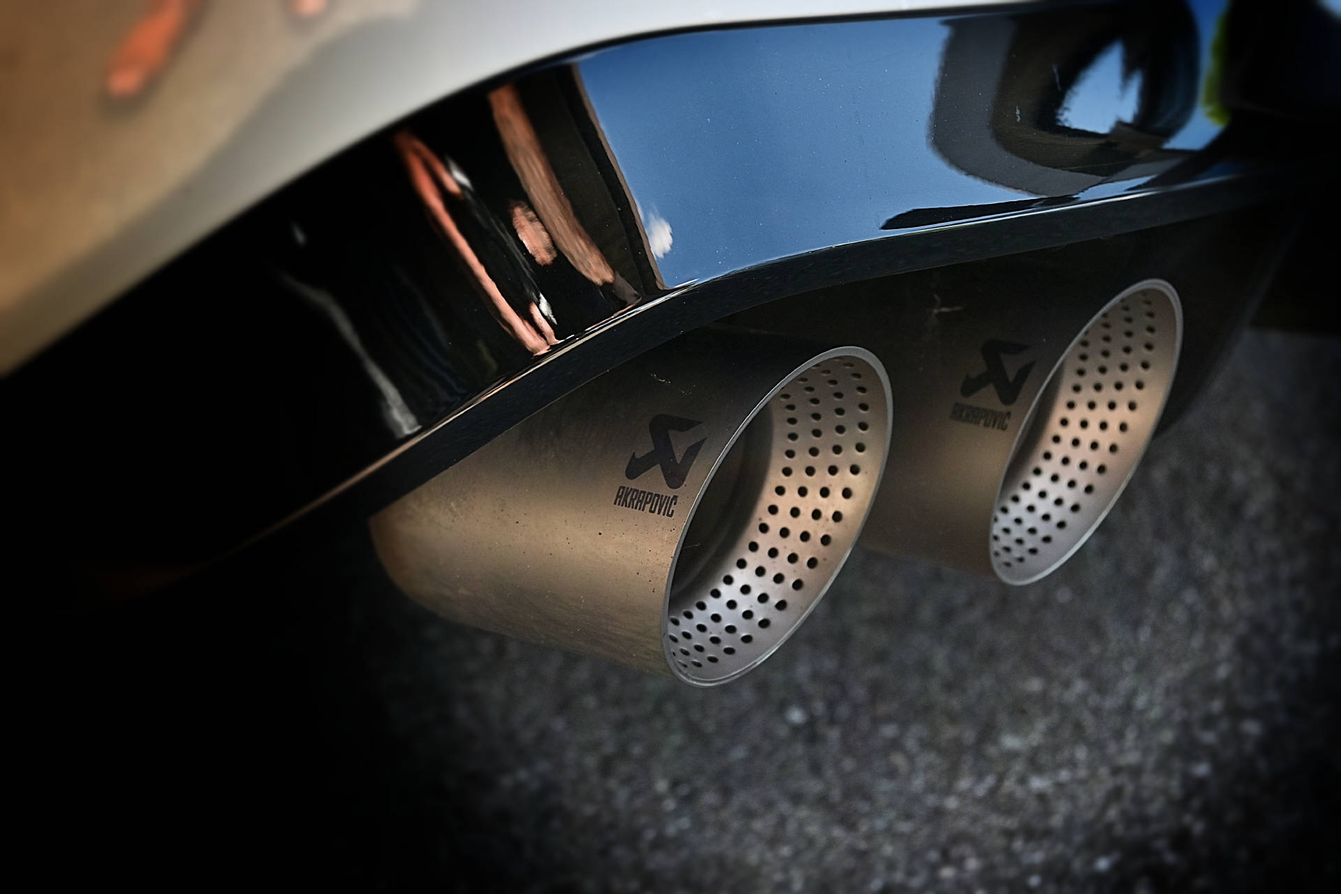 VW Golf VIII 2.0 TSI R DSG 4motion **Titanabgasanlage Akrapovic** Performance**-image-9