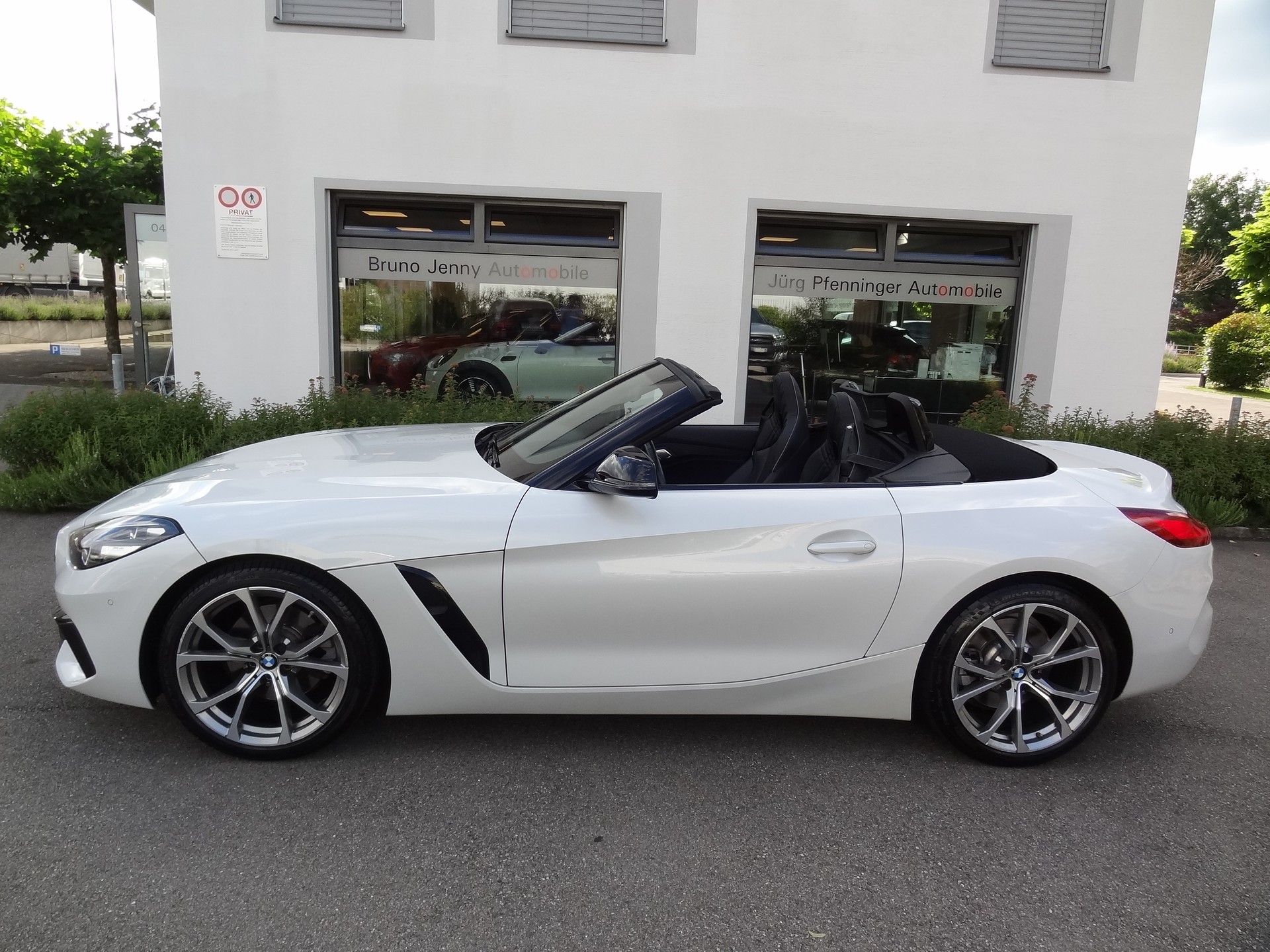 BMW Z4 sDrive 20i Sport Line Steptronic-showroom-element-1