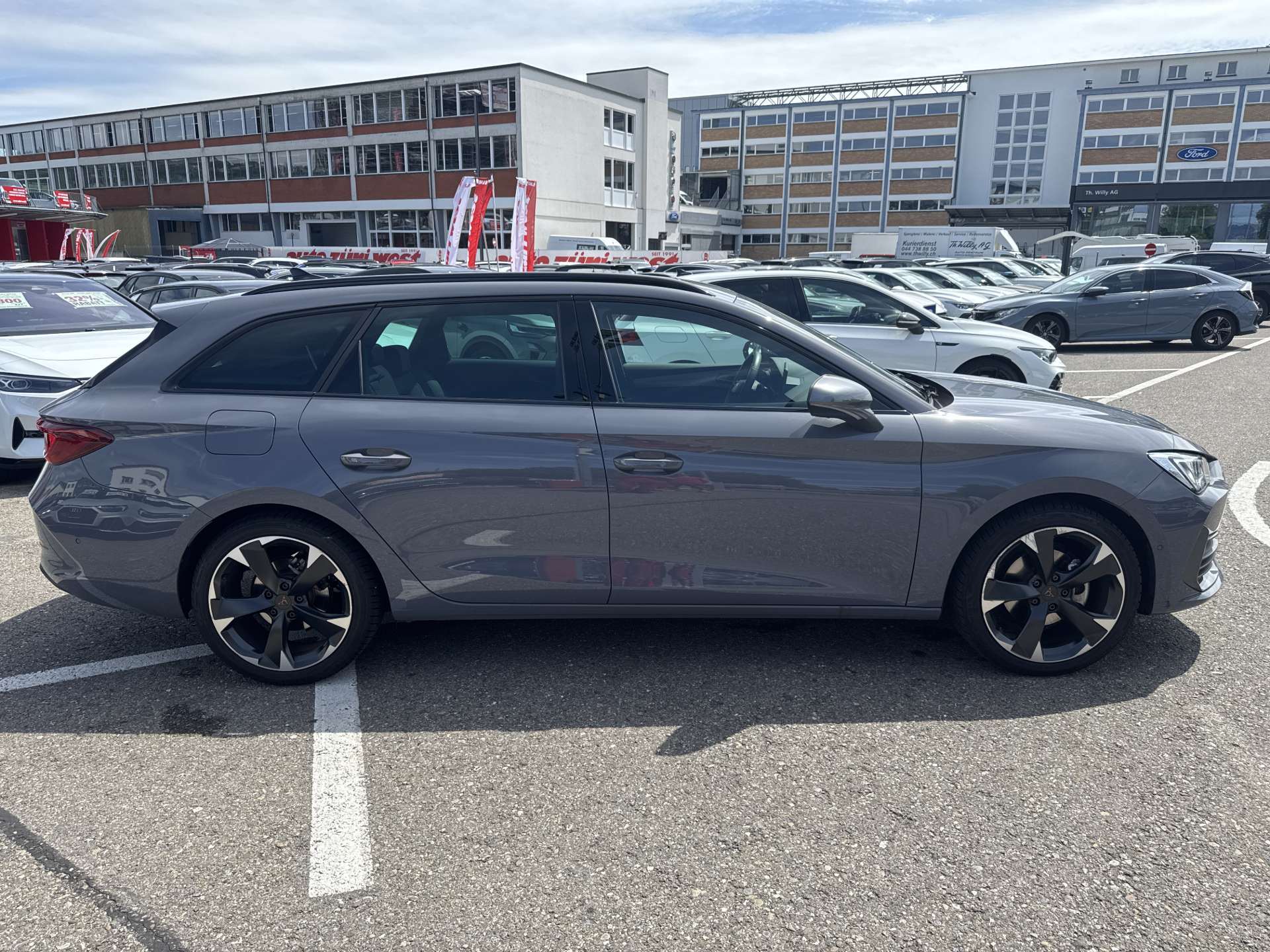 CUPRA LEON ST 1.5 TSi DSG-Automat-image-10