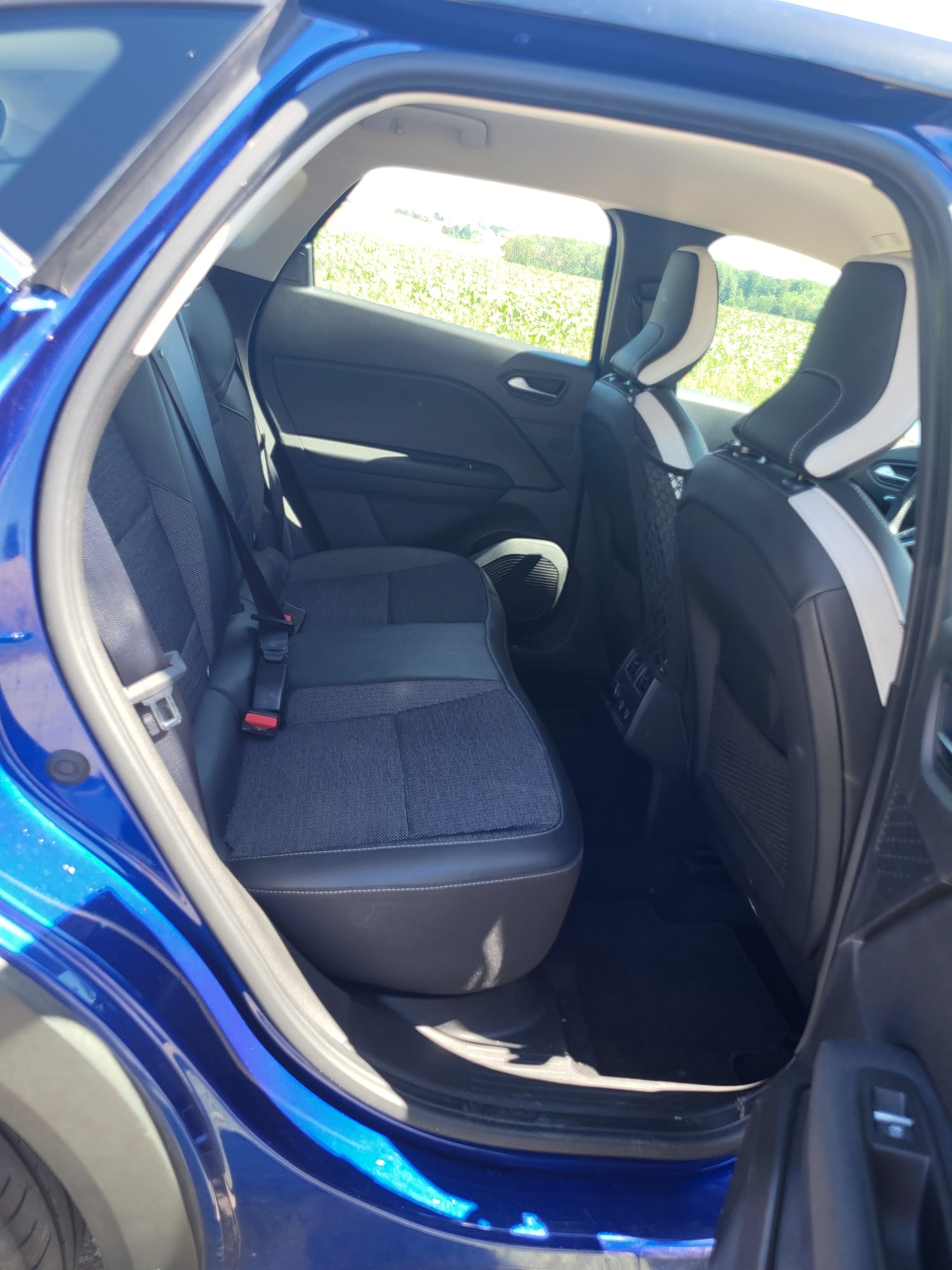 RENAULT Captur 1.3 TCe 140 Intens EDC-image-3
