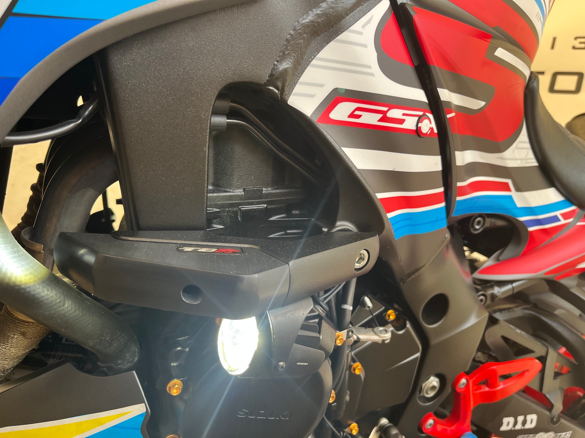 SUZUKI GSX-S 1000 Yoshimura ABS-image-4