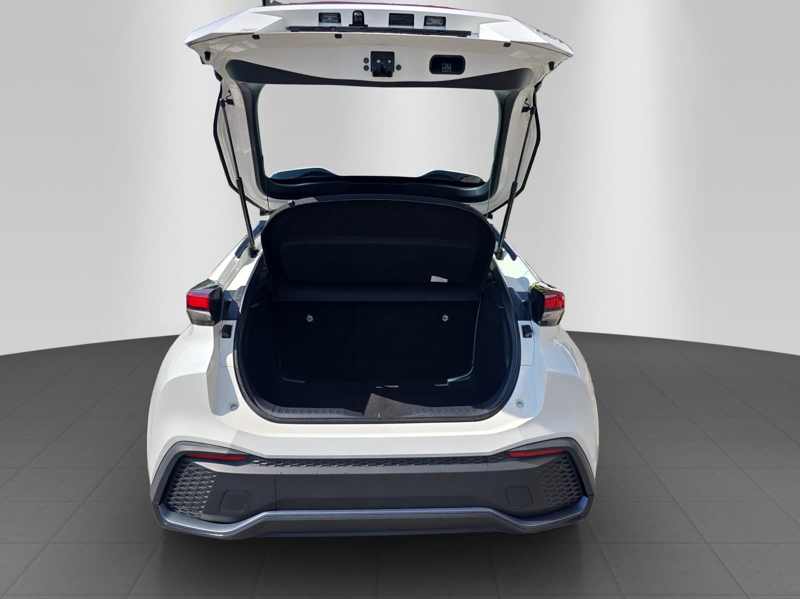 TOYOTA C-HR 1.8 HEV Comfort-image-12