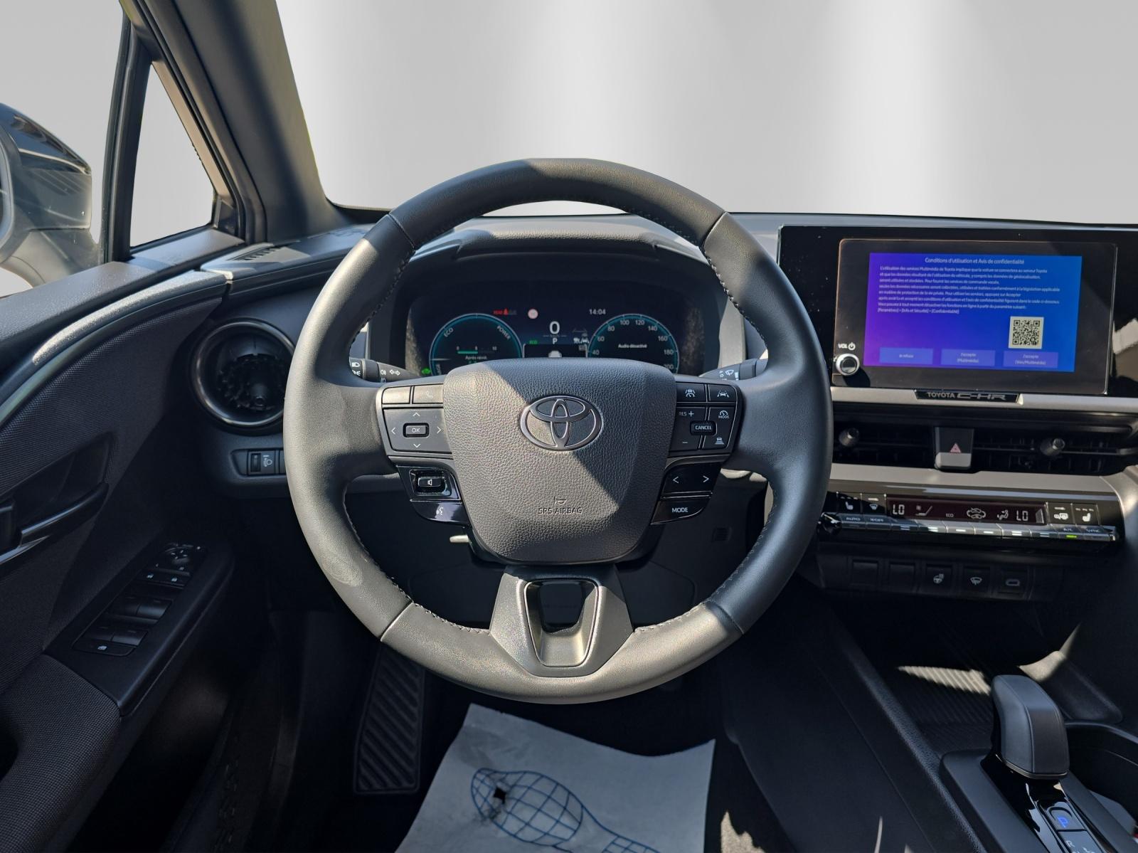 TOYOTA C-HR 1.8 HEV Comfort-image-11