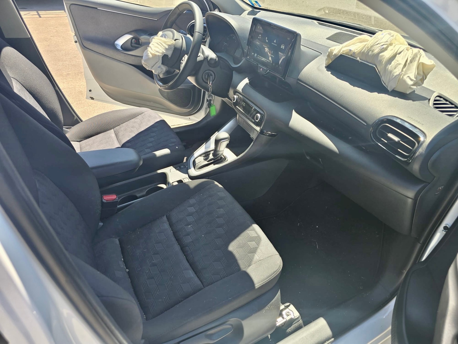 TOYOTA 1.5 VVT-i HSD Comfort-image-9