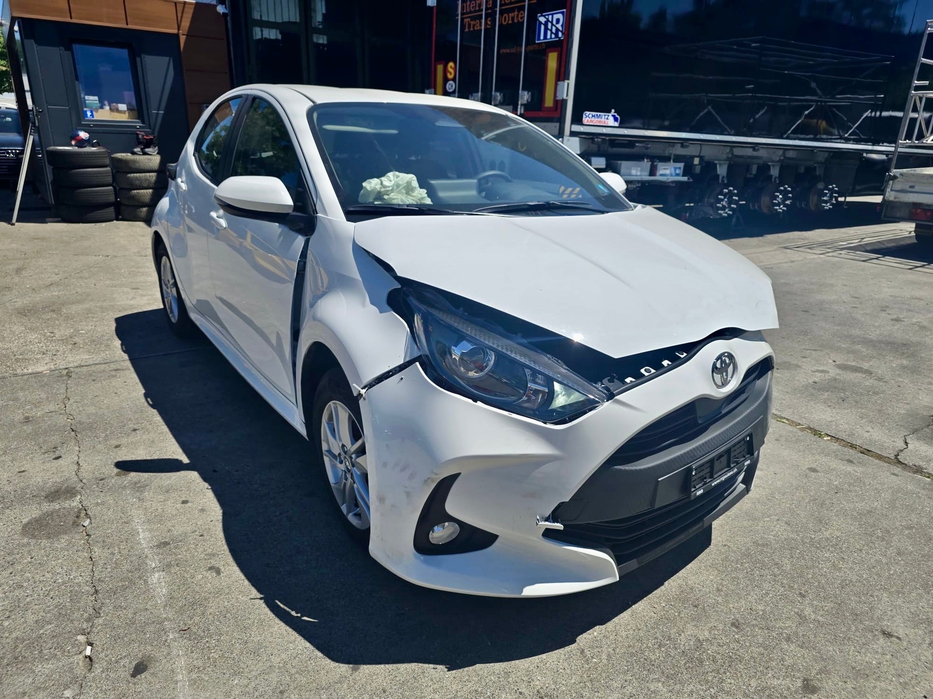 TOYOTA 1.5 VVT-i HSD Comfort-image-1