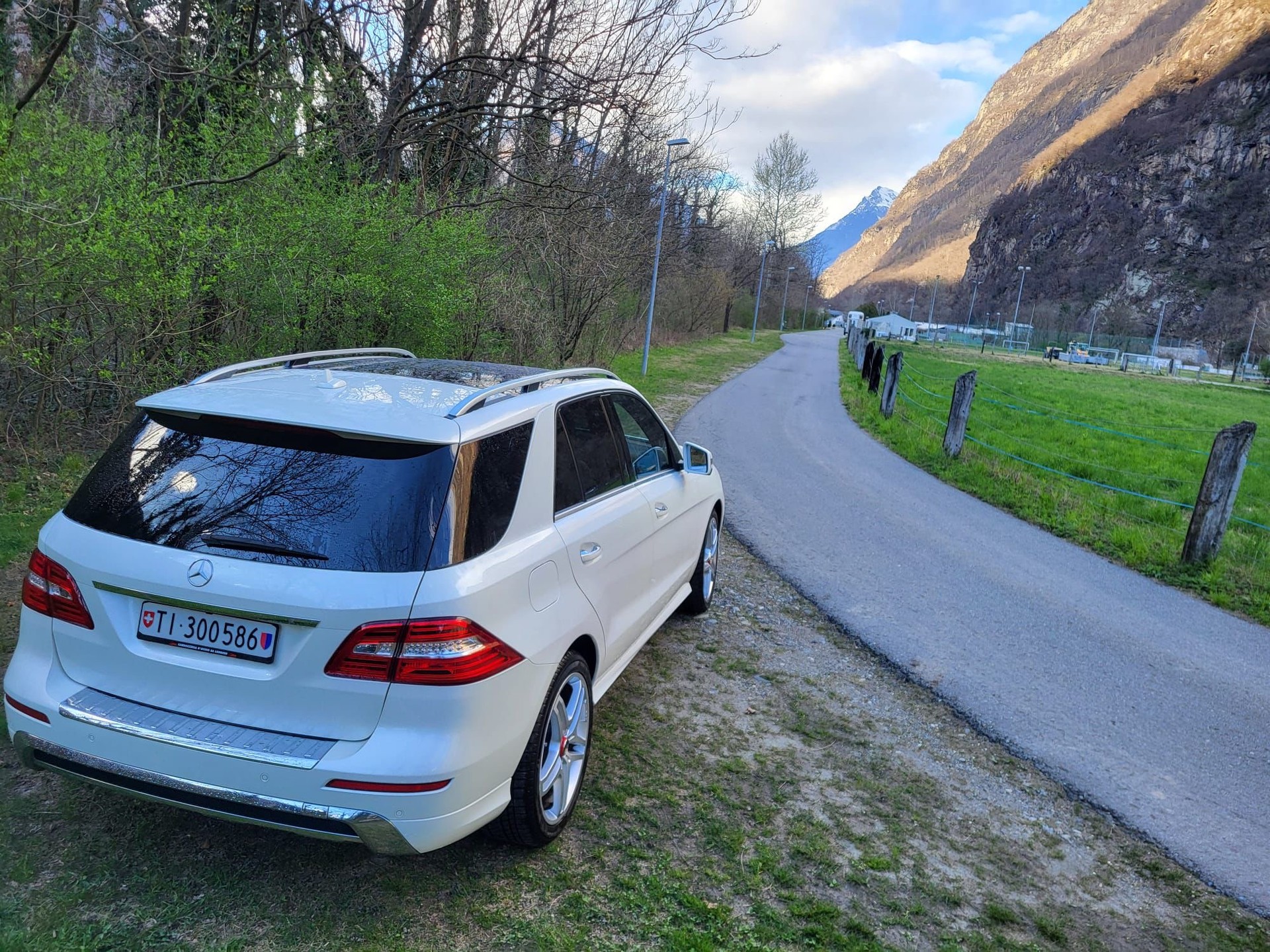 MERCEDES-BENZ ML 350 BlueTEC 4Matic 7G-Tronic-image-7