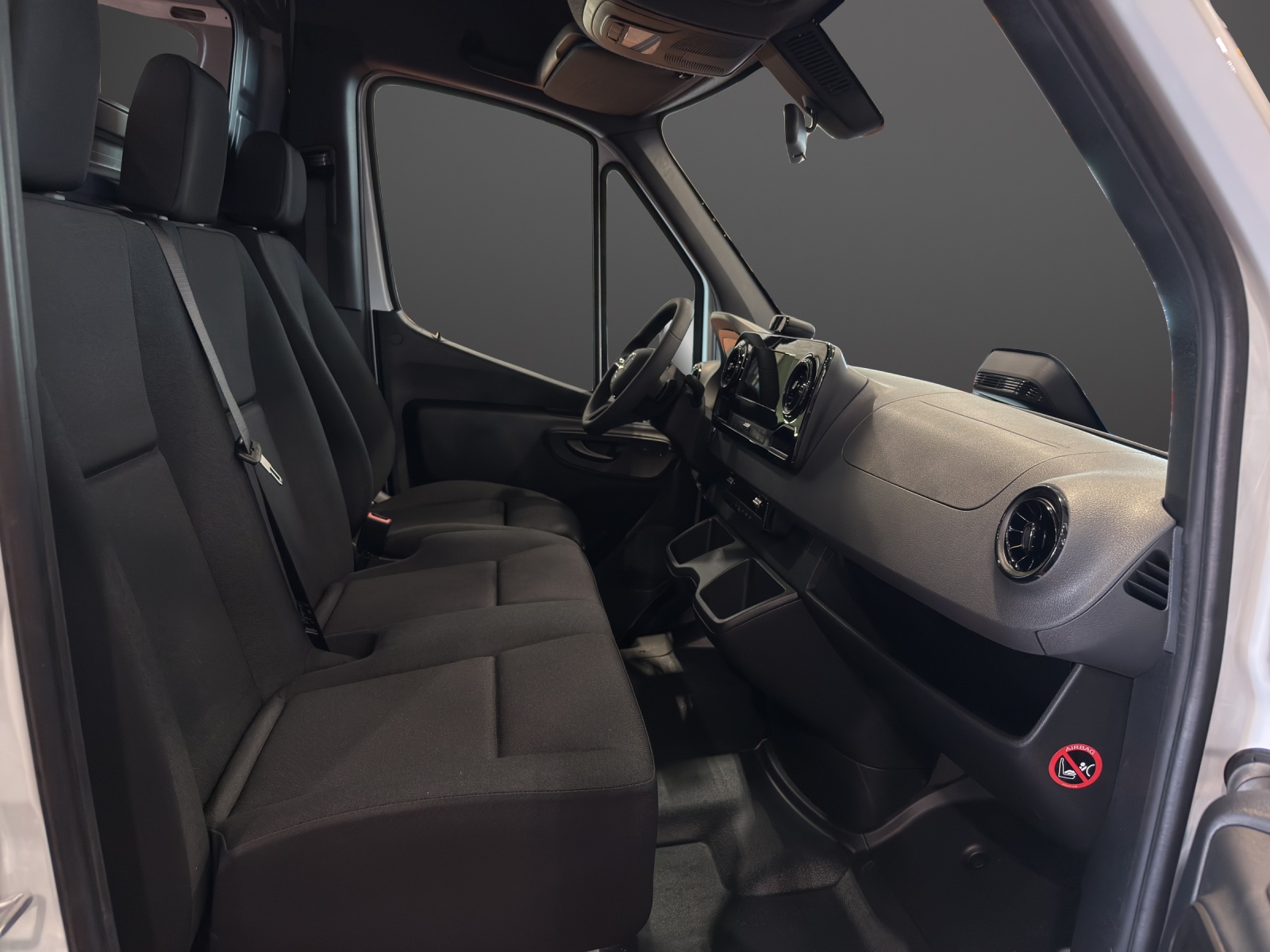 MERCEDES-BENZ Sprinter 317 CDI Standard 9G-TRONIC-image-9