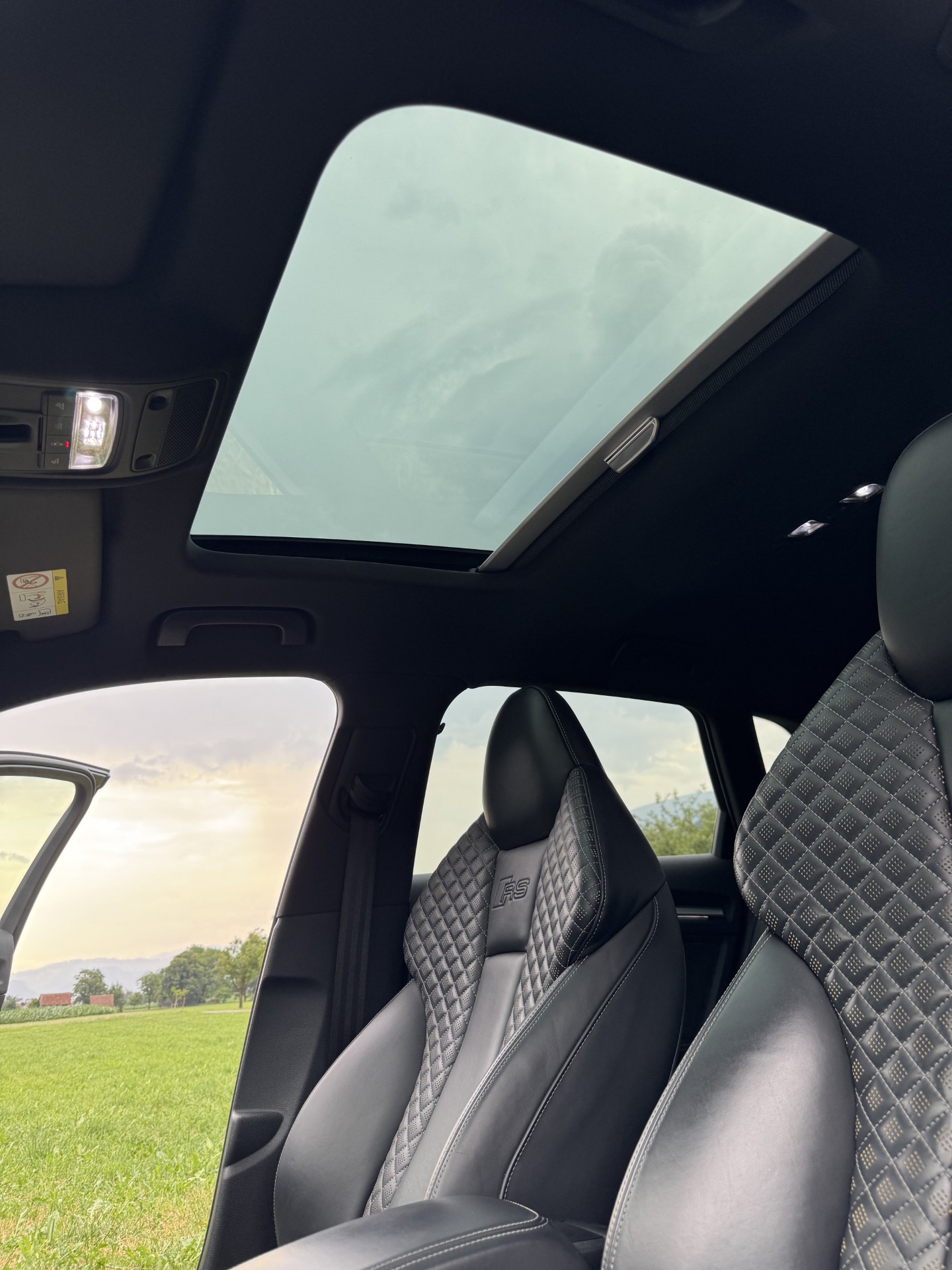 AUDI 2.5 T FSI quattro S-Tronic-image-6