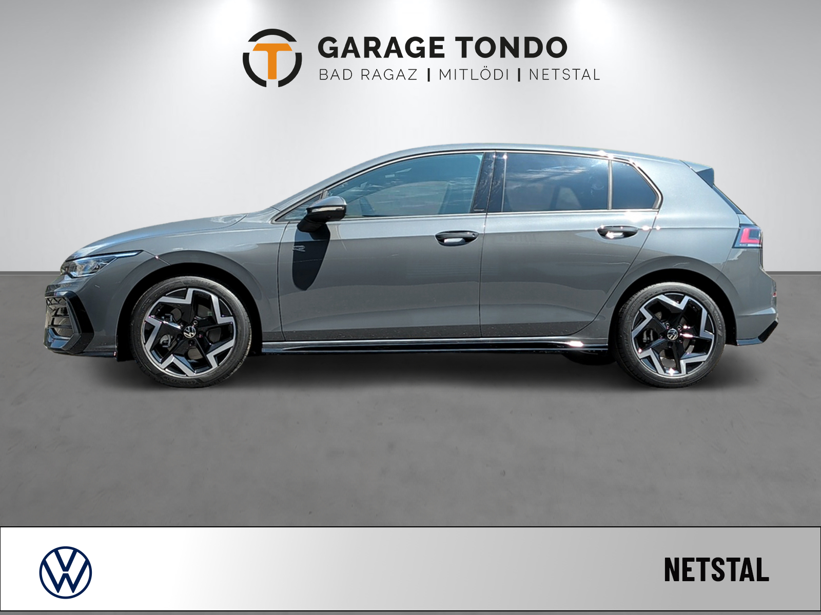 VW Golf VIII 2.0 TSI R-Line DSG 4motion-image-2