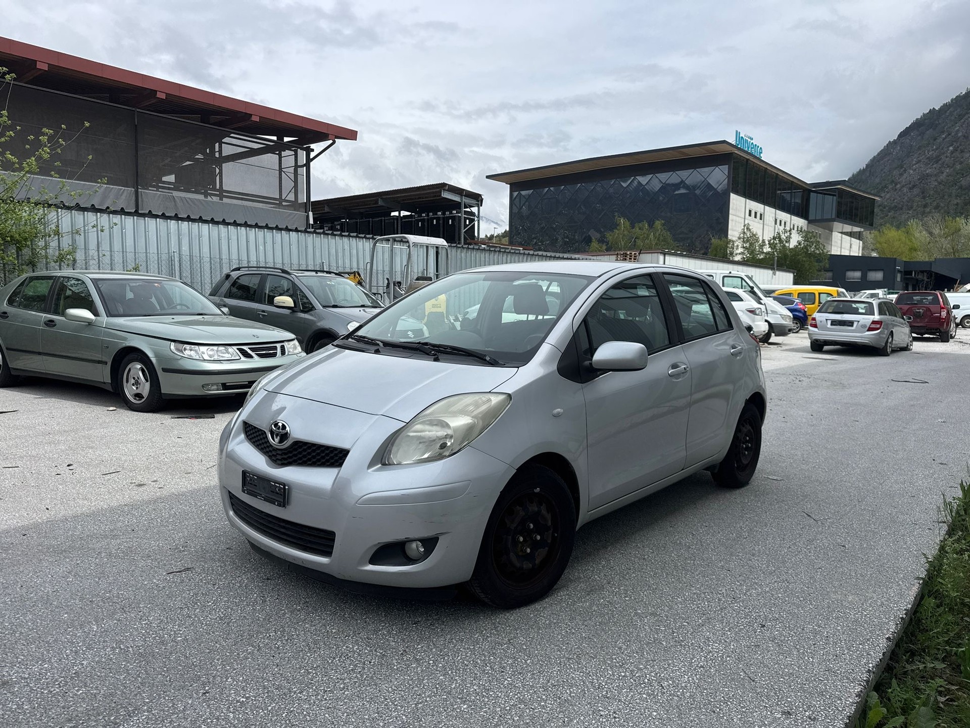 TOYOTA Yaris 1.33 Linea Sol-image-1
