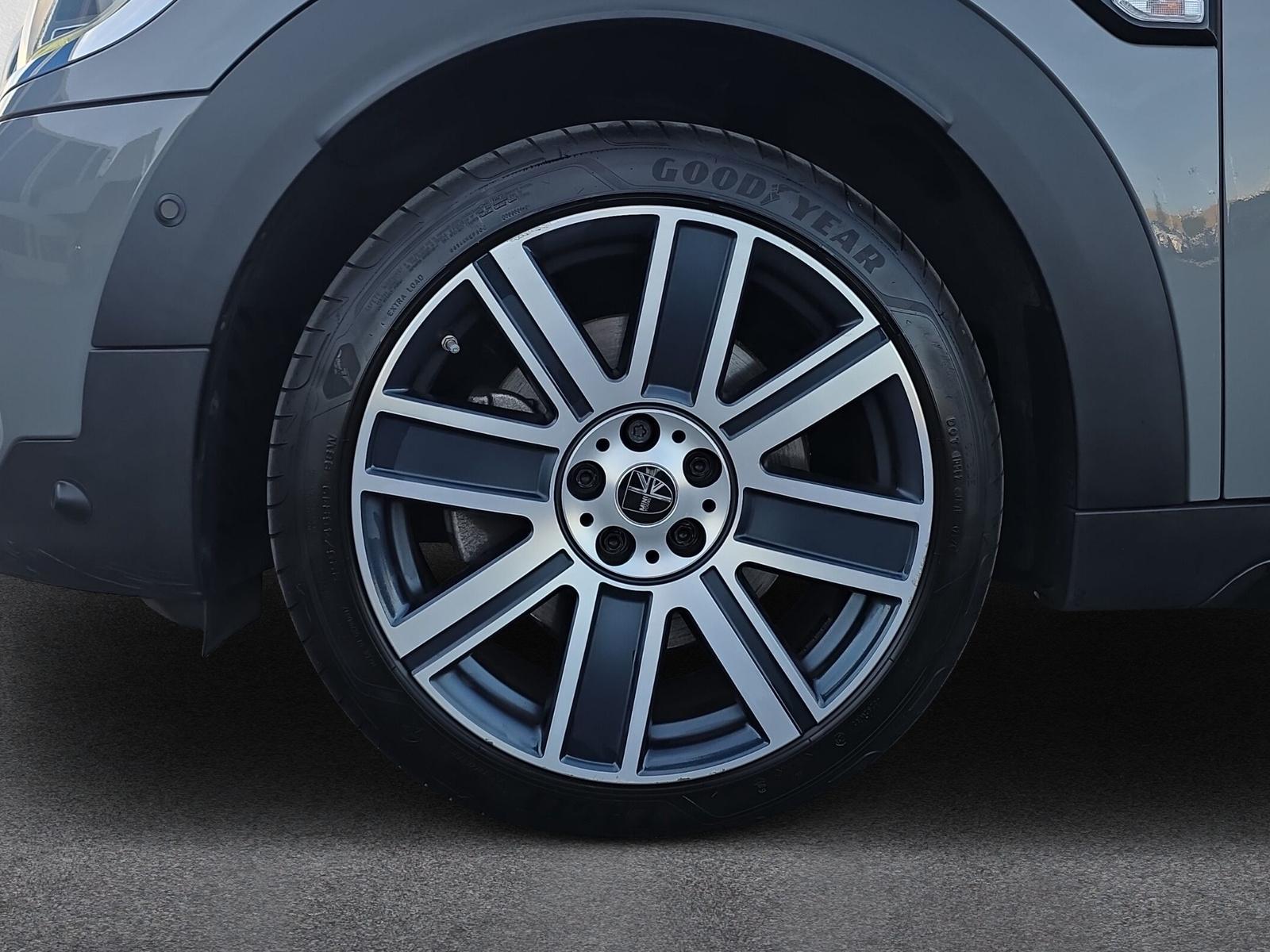 MINI Countryman S ALL4 F60 2.0i (CH)-image-9