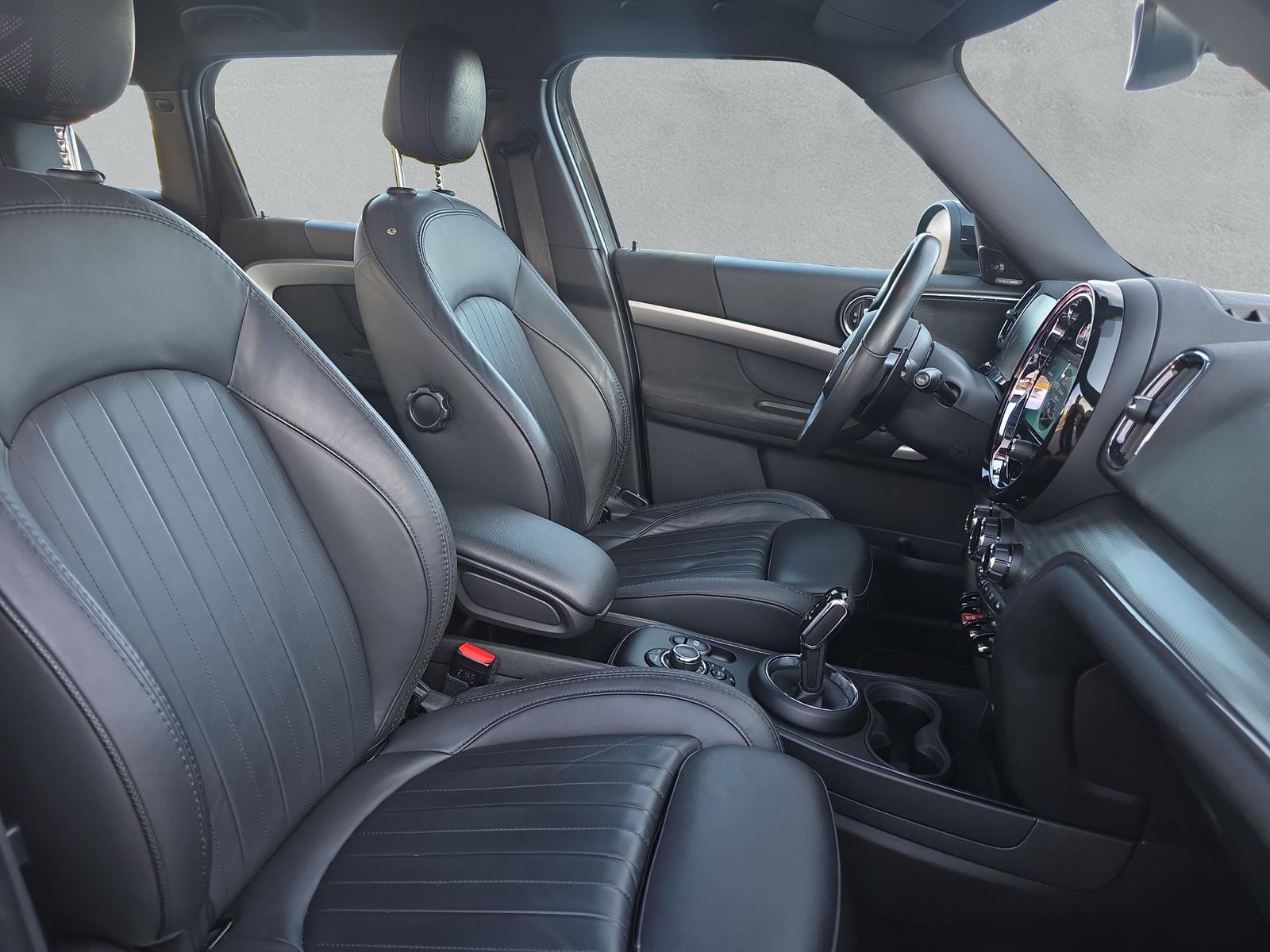 MINI Countryman S ALL4 F60 2.0i (CH)-image-12