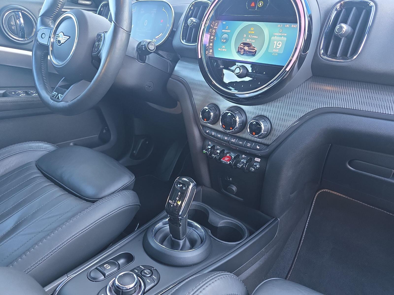 MINI Countryman S ALL4 F60 2.0i (CH)-image-14