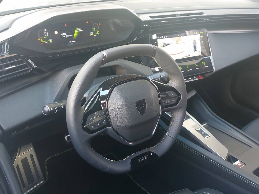 PEUGEOT 308 SW 1.2 Hybrid GT-image-5