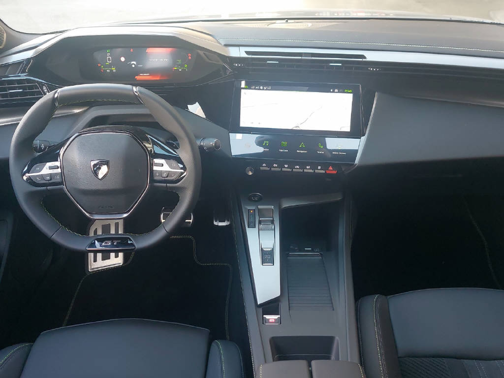 PEUGEOT 308 SW 1.2 Hybrid GT-image-6