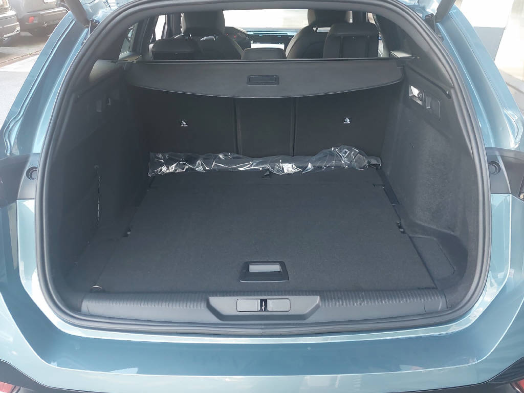 PEUGEOT 308 SW 1.2 Hybrid GT-image-8