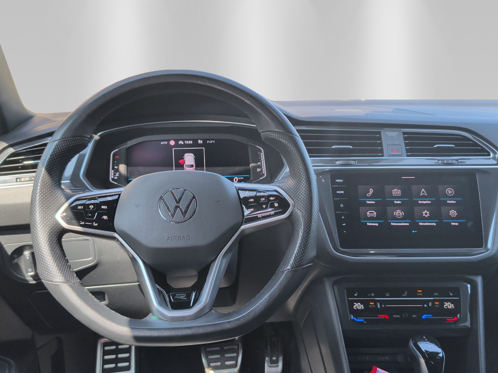 VW Tiguan Allspace 2.0 TDI SCR R-Line 4Motion DSG-image-9