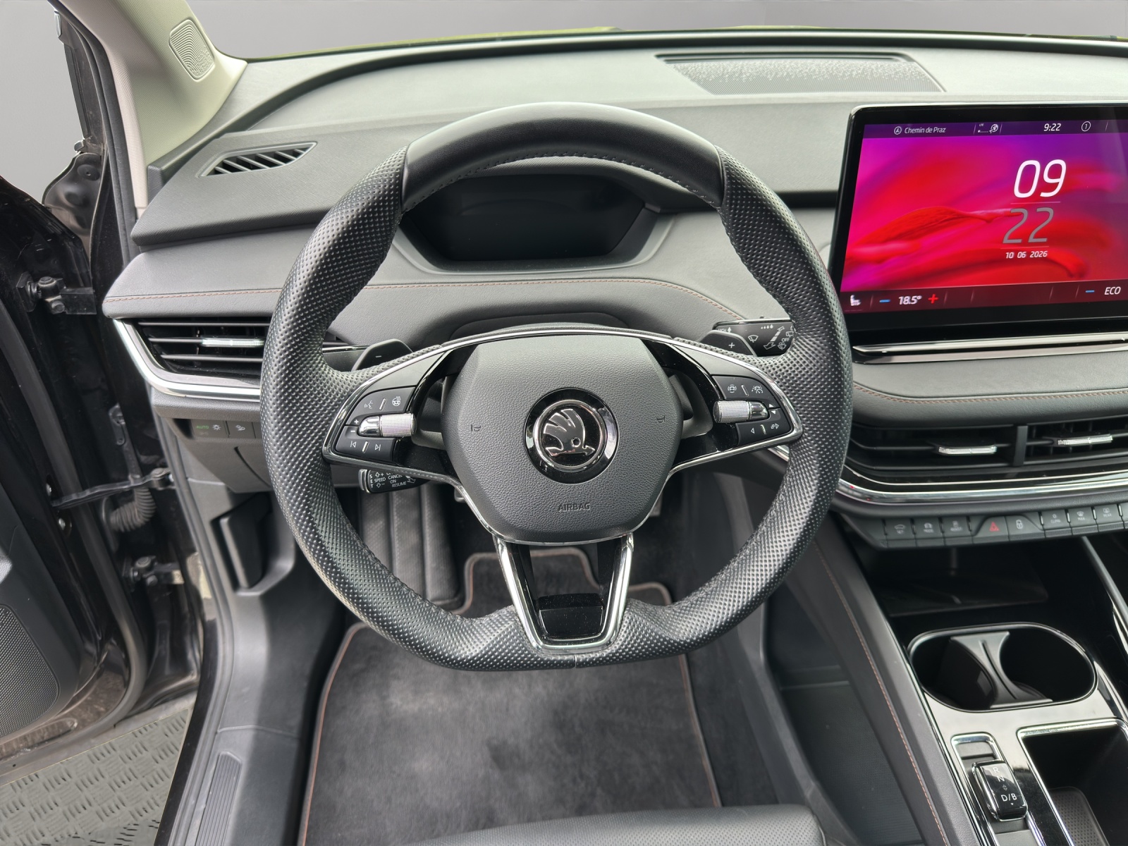 SKODA Enyaq iV 80-image-10