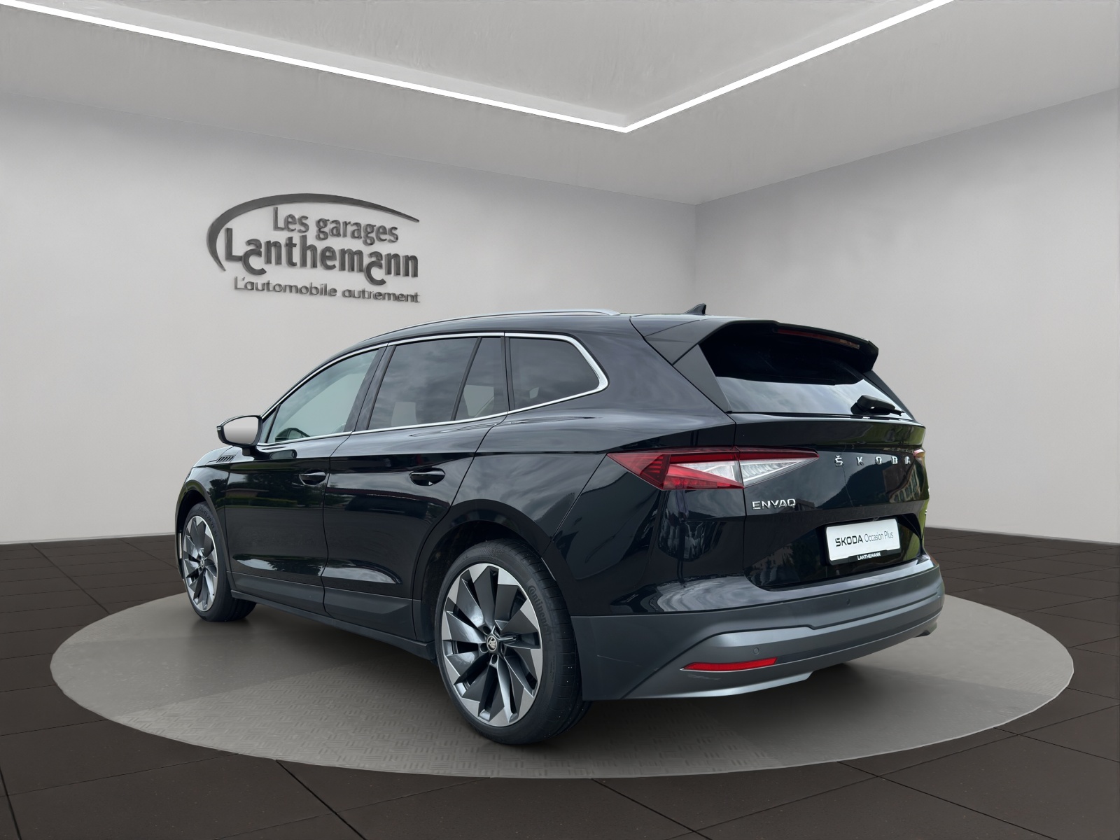 SKODA Enyaq iV 80-image-2