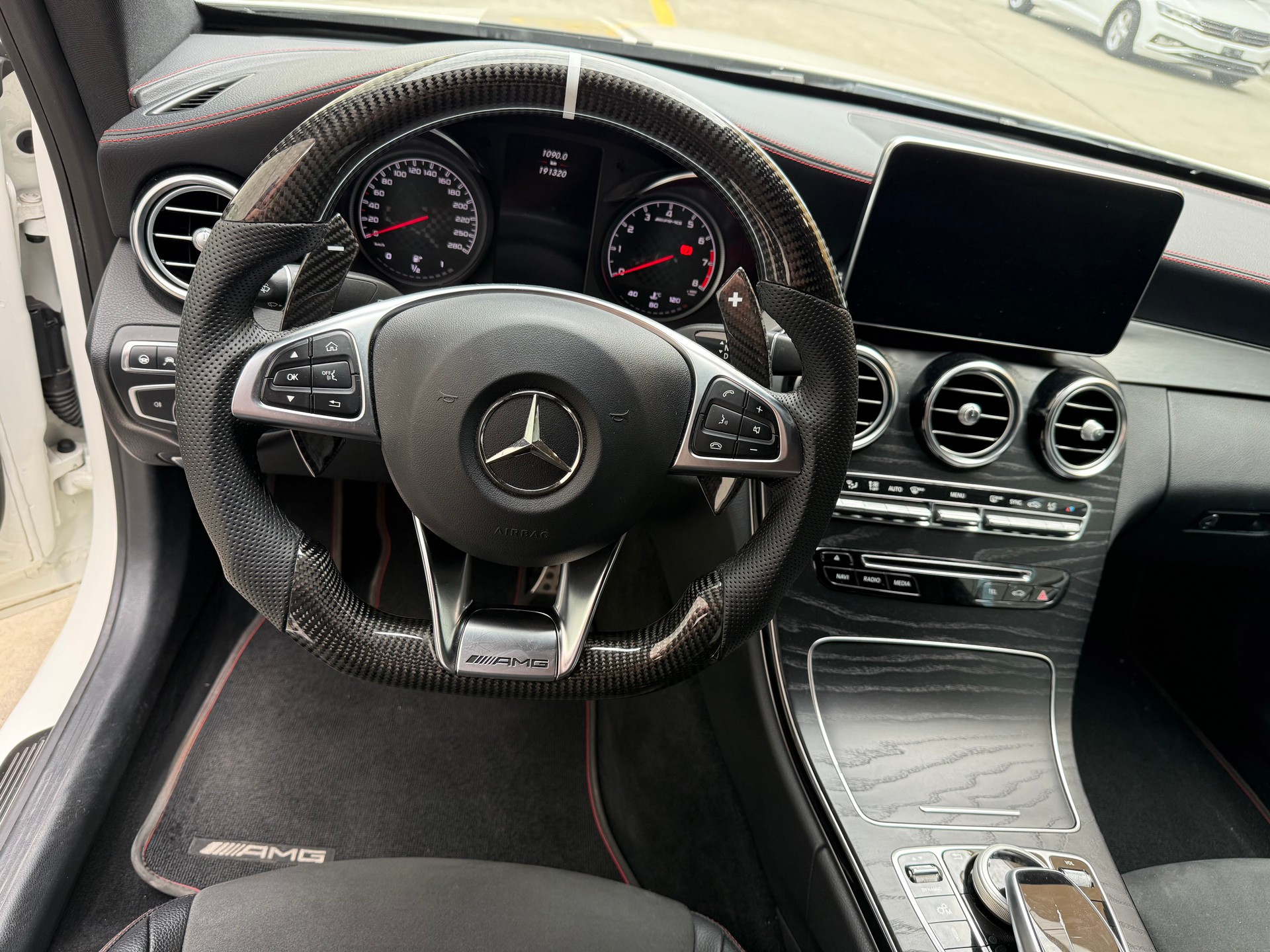 MERCEDES-BENZ C 43 AMG 4Matic 9G-tronic-image-9