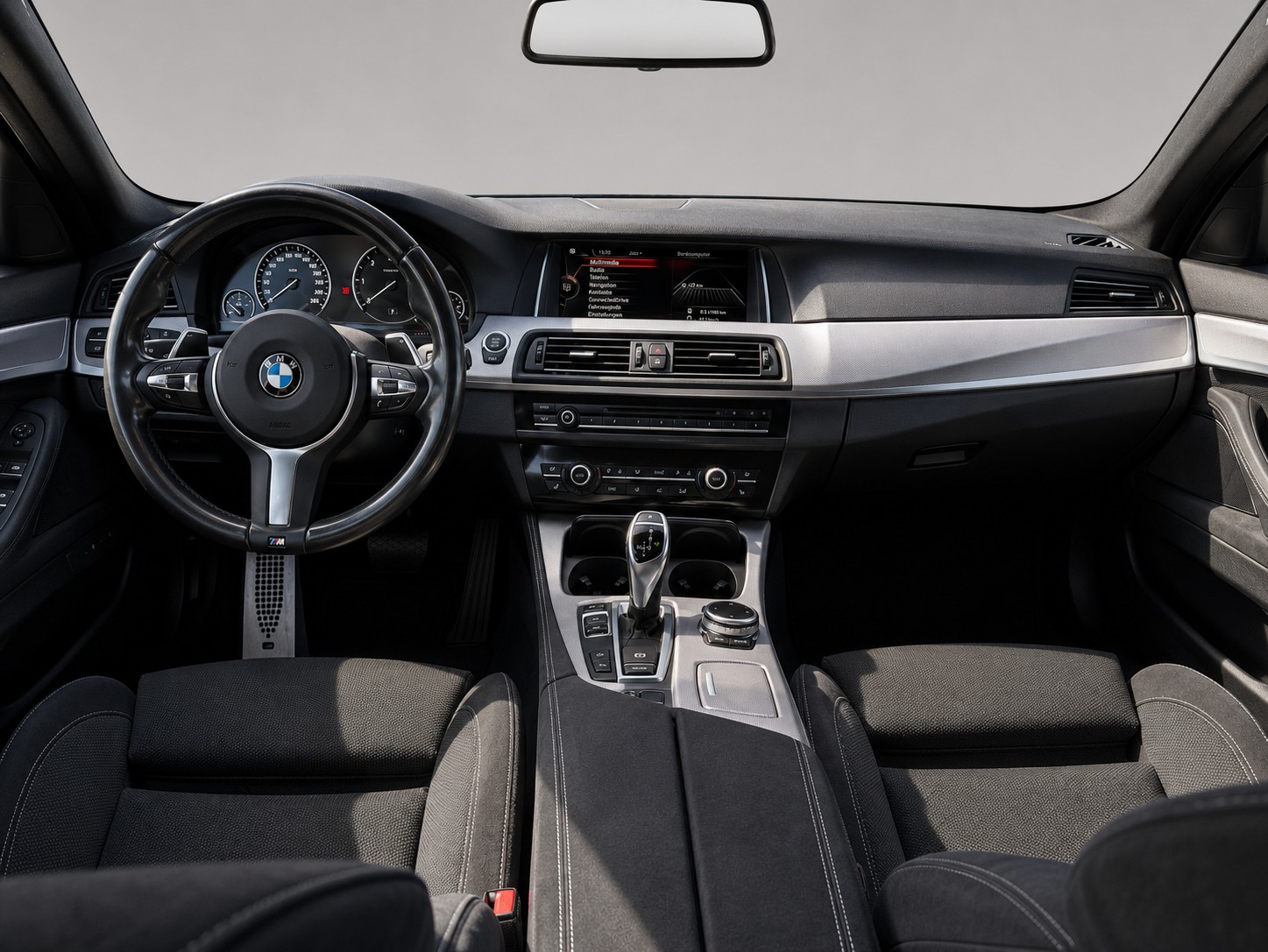 BMW 535d Touring xDrive Steptronic-image-11